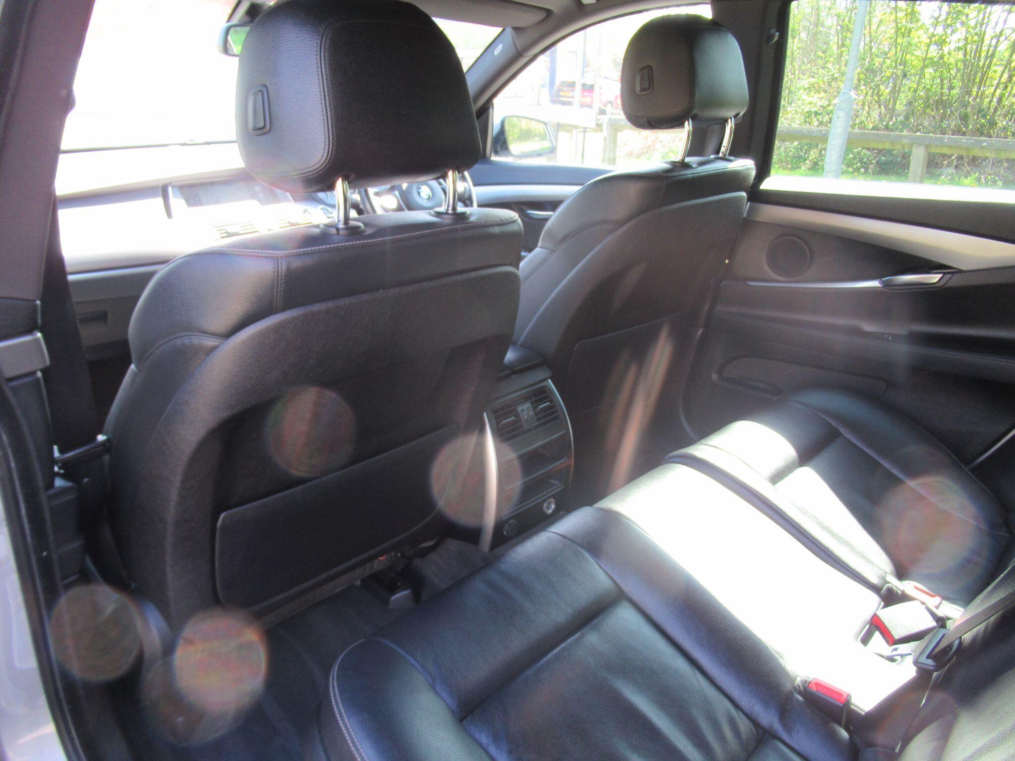 BMW 5 SERIES GRAN TURISMO - Image 18