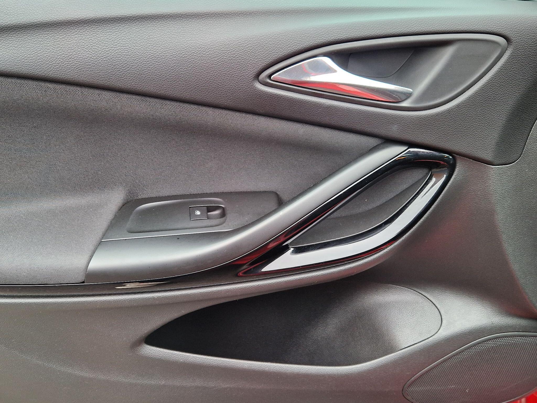 Vauxhall Astra - Image 38