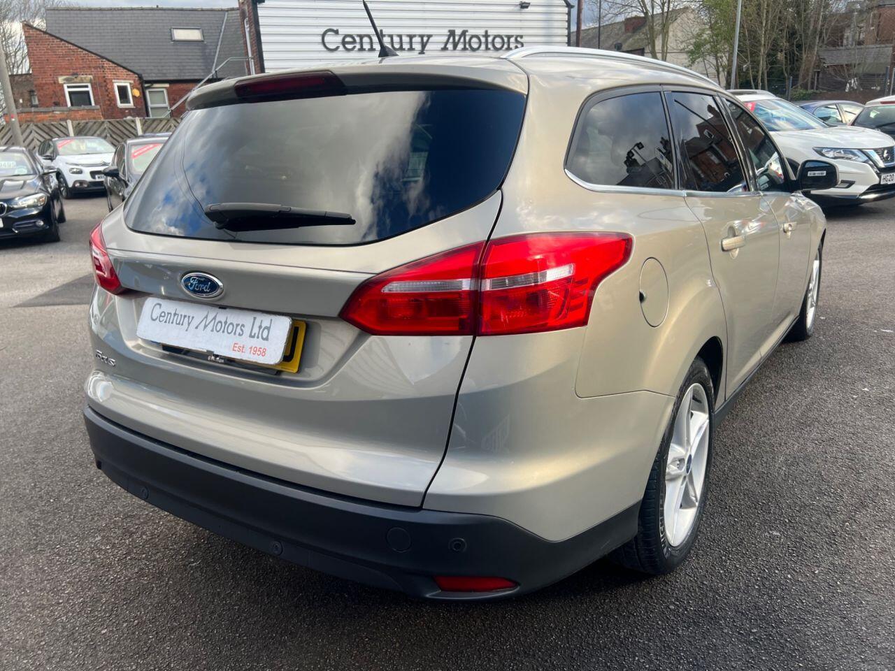 Ford Focus - Image 6