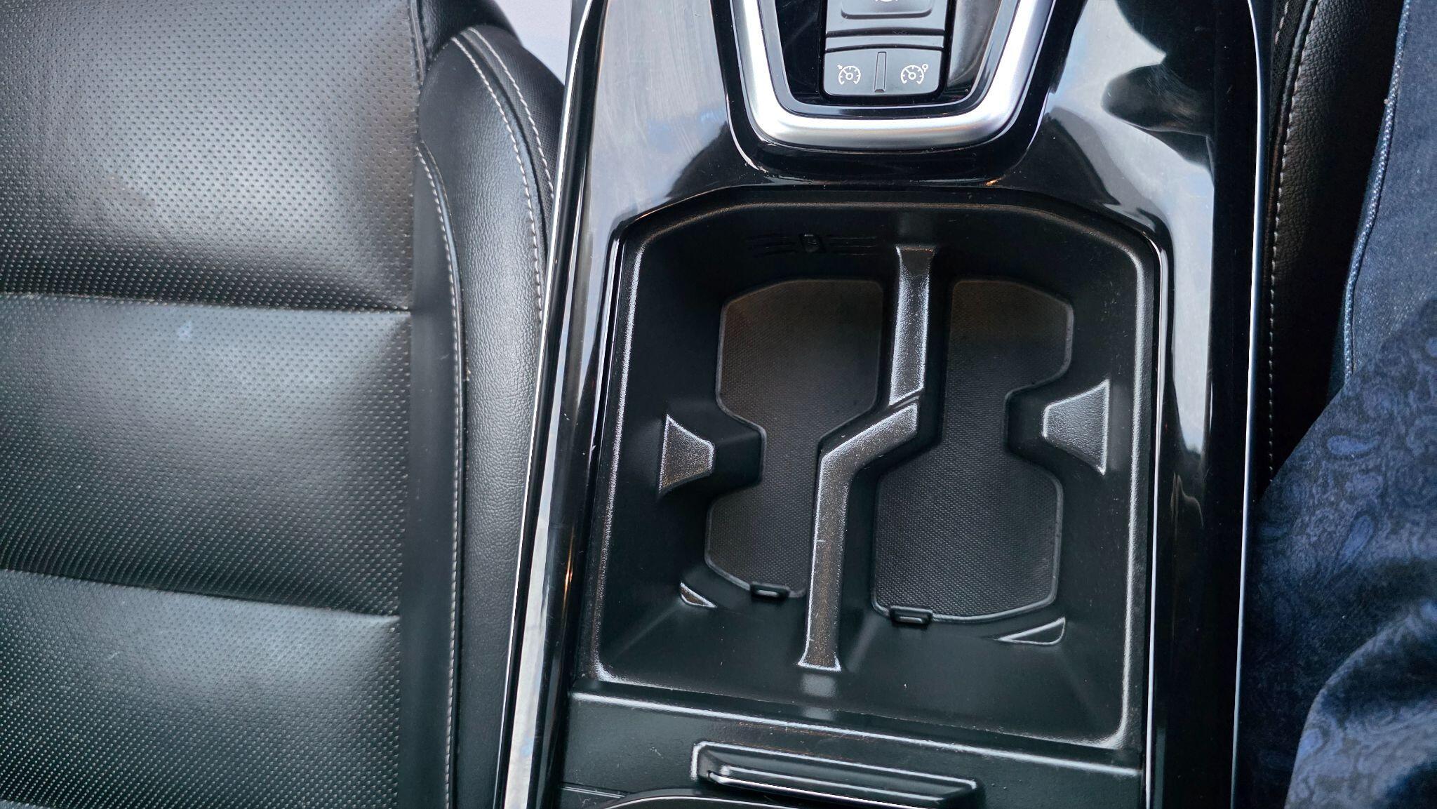 Renault Koleos - Image 35