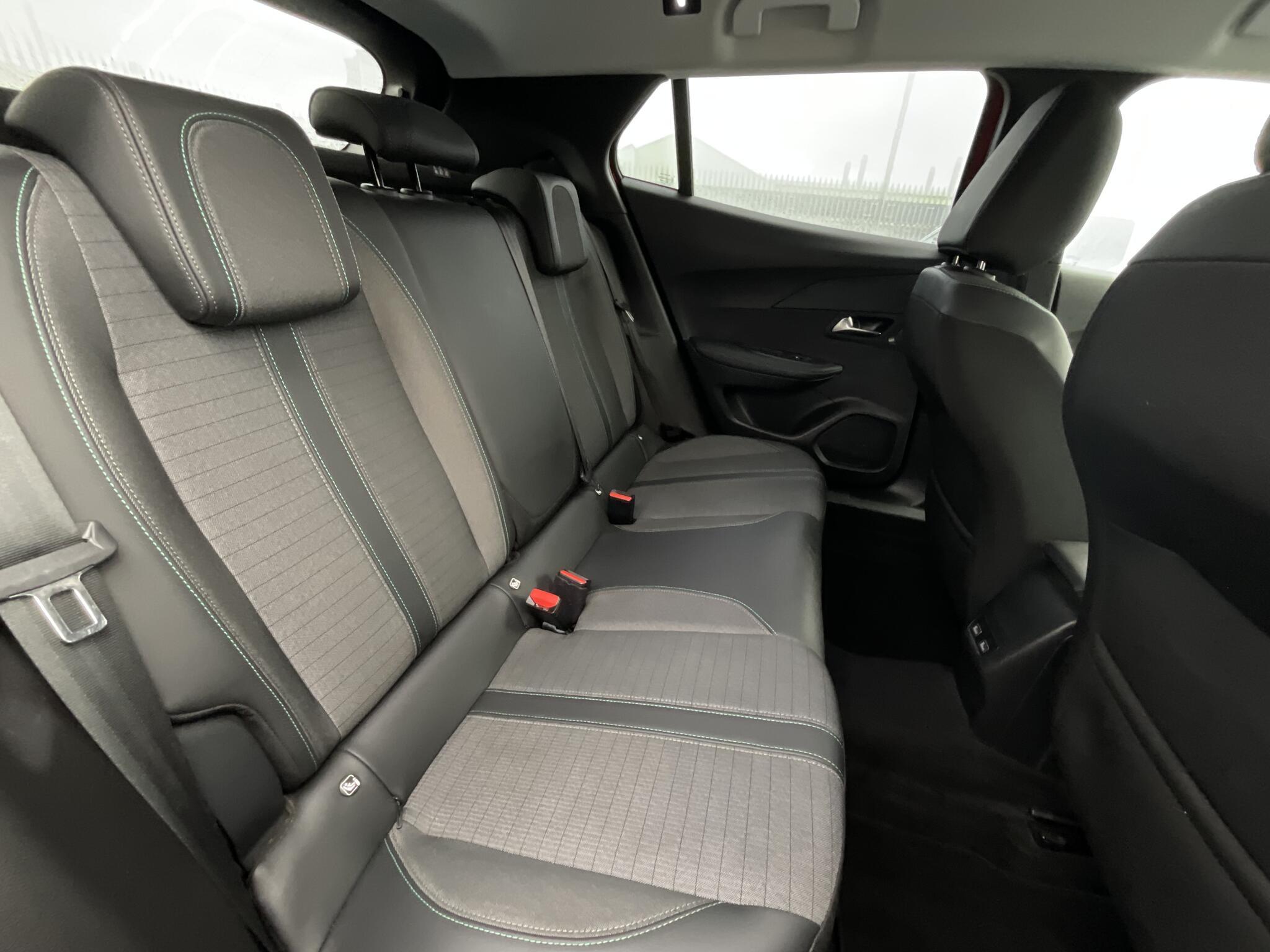 Peugeot 2008 - Image 8