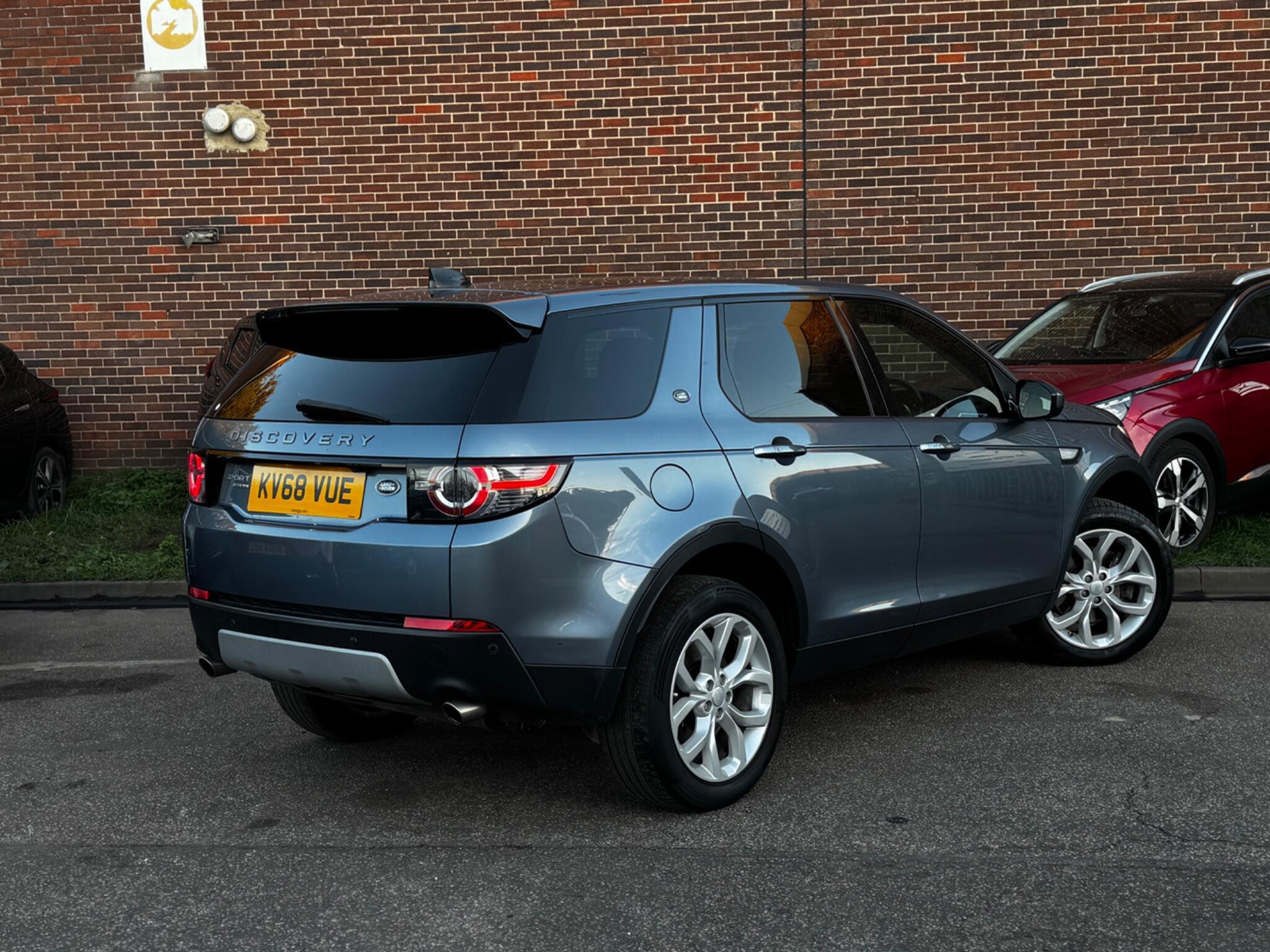 Land Rover DISCOVERY SPORT - Image 15