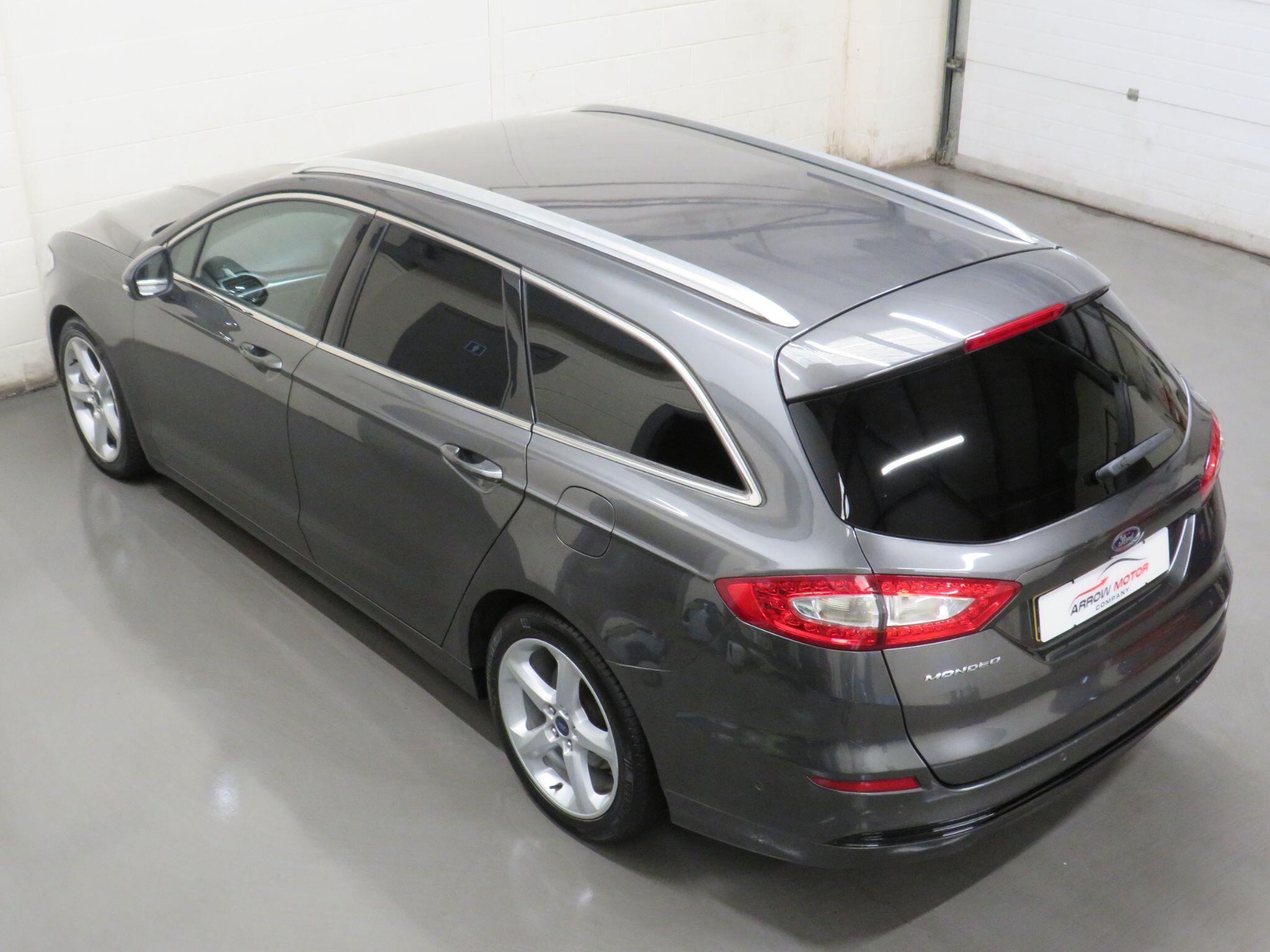 Ford Mondeo - Image 10