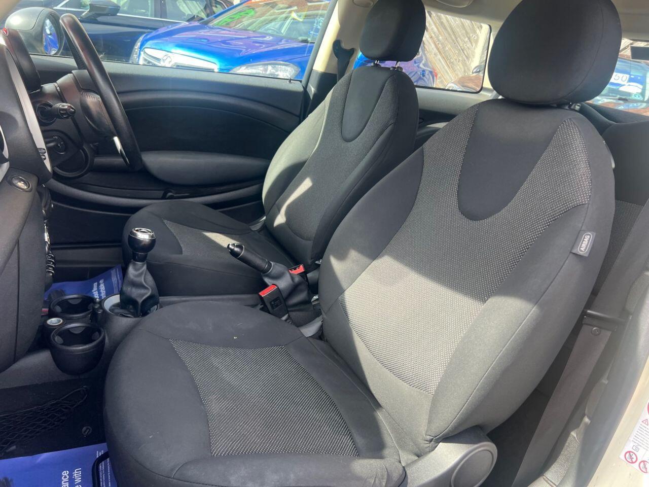 MINI Hatch - Image 13