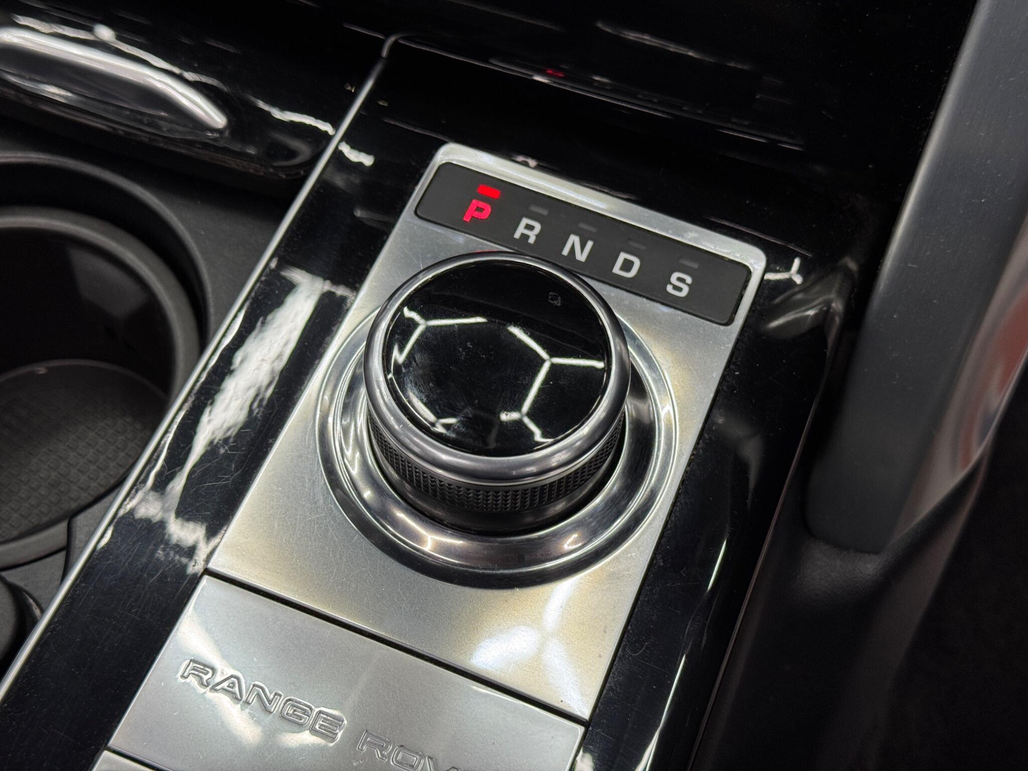 Land Rover Range Rover - Image 28