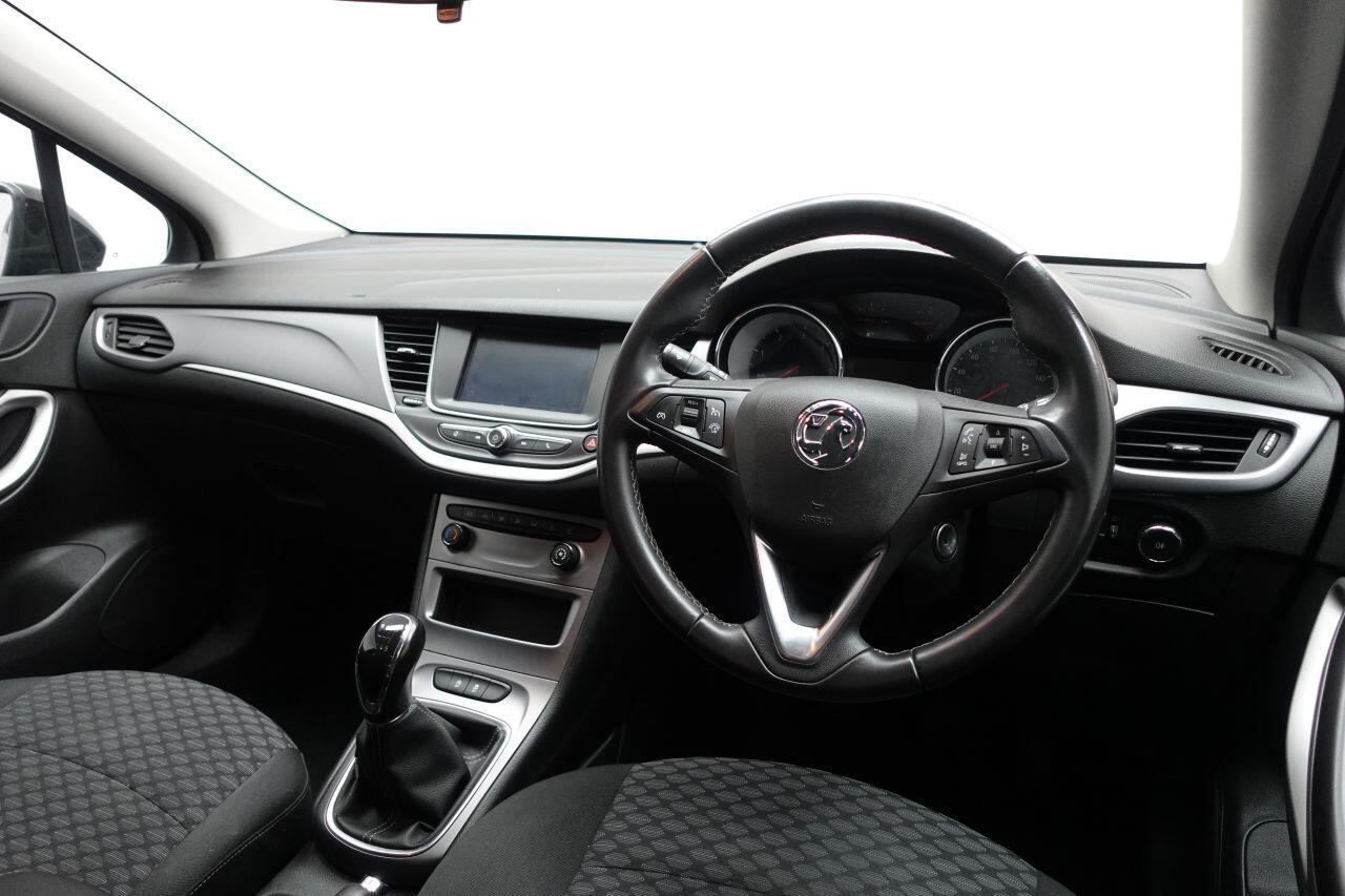 Vauxhall Astra - Image 15