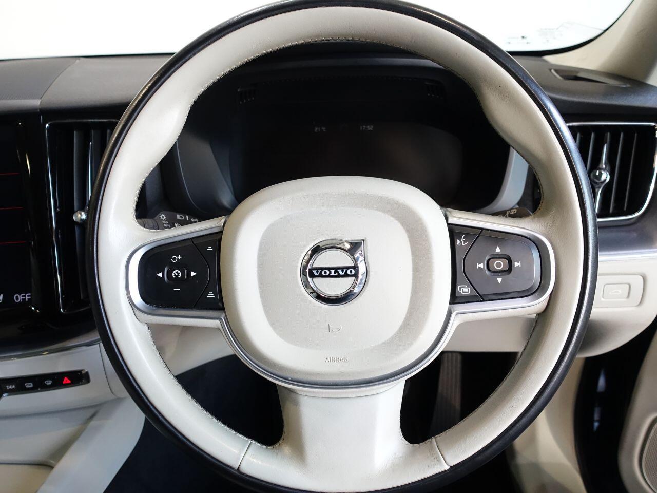 Volvo XC60 - Image 18