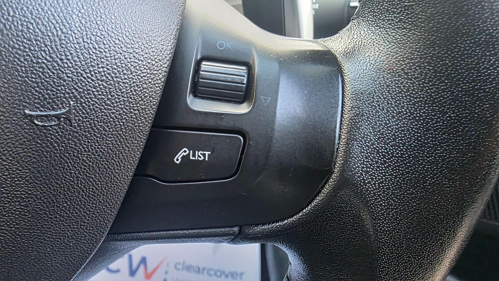 Peugeot 2008 - Image 32