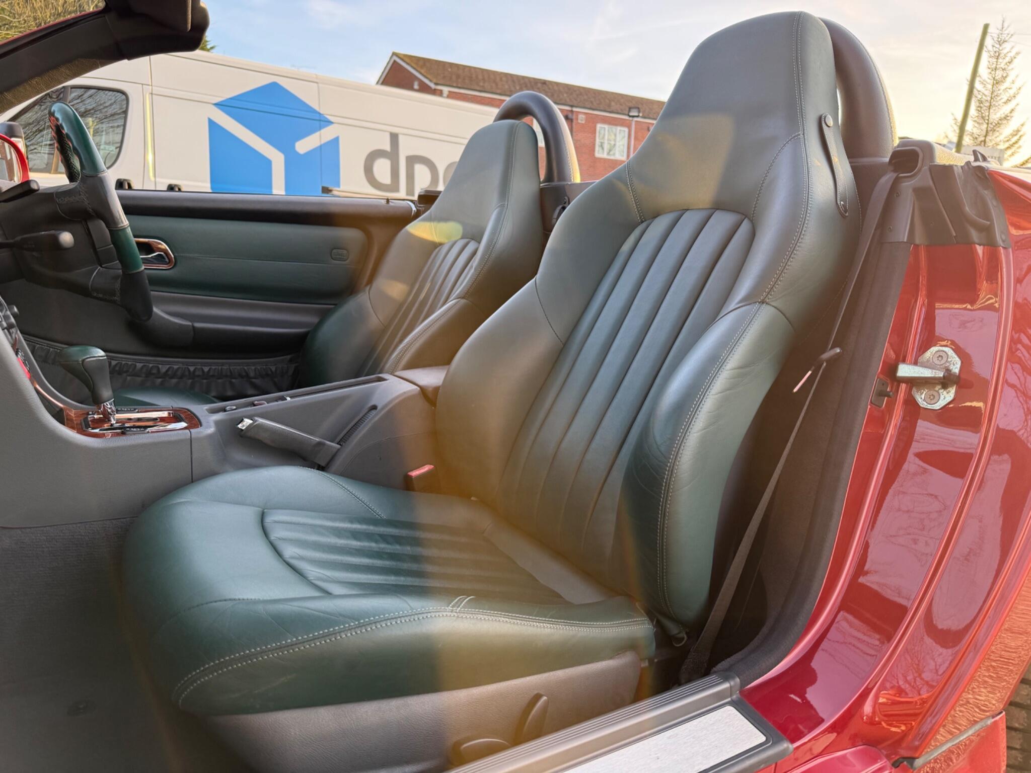 Mercedes SLK - Image 30