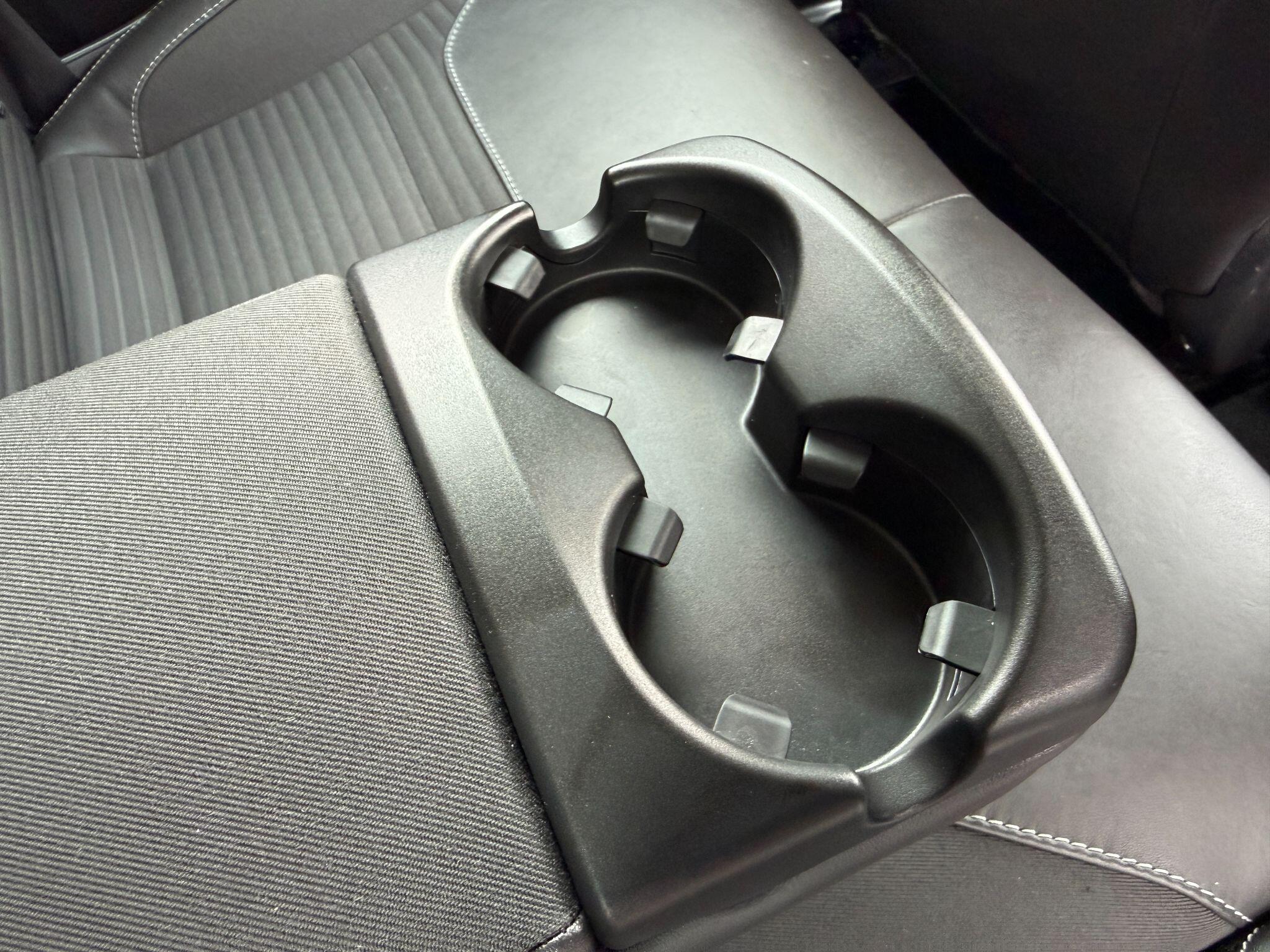 Ford Focus - Image 35
