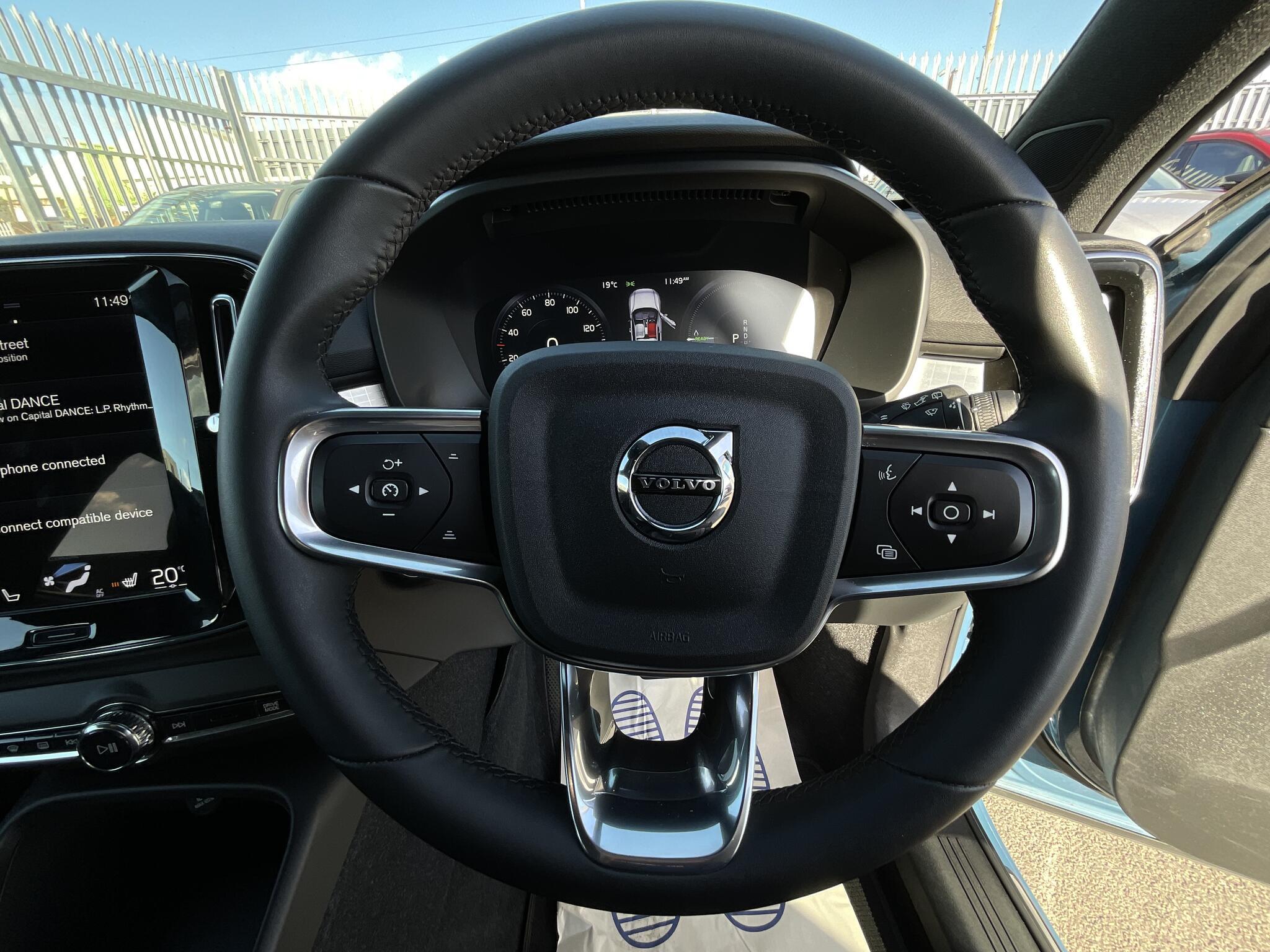 Volvo XC40 - Image 20