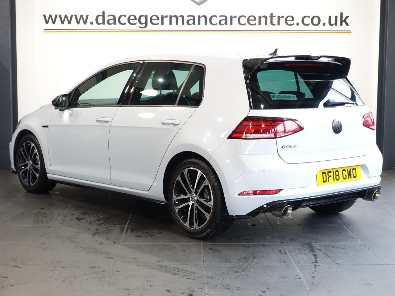 Volkswagen Golf - Image 8