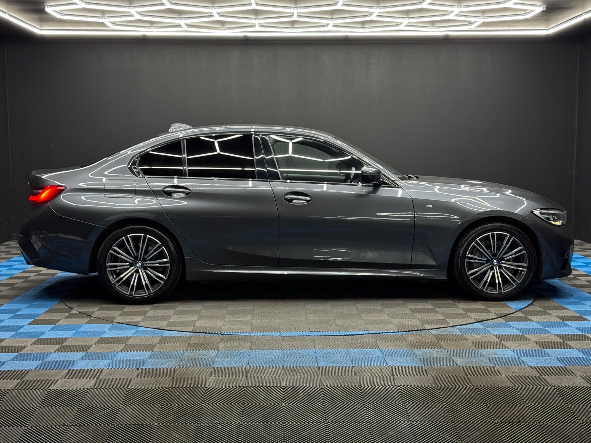 BMW 3 Series - Image 4