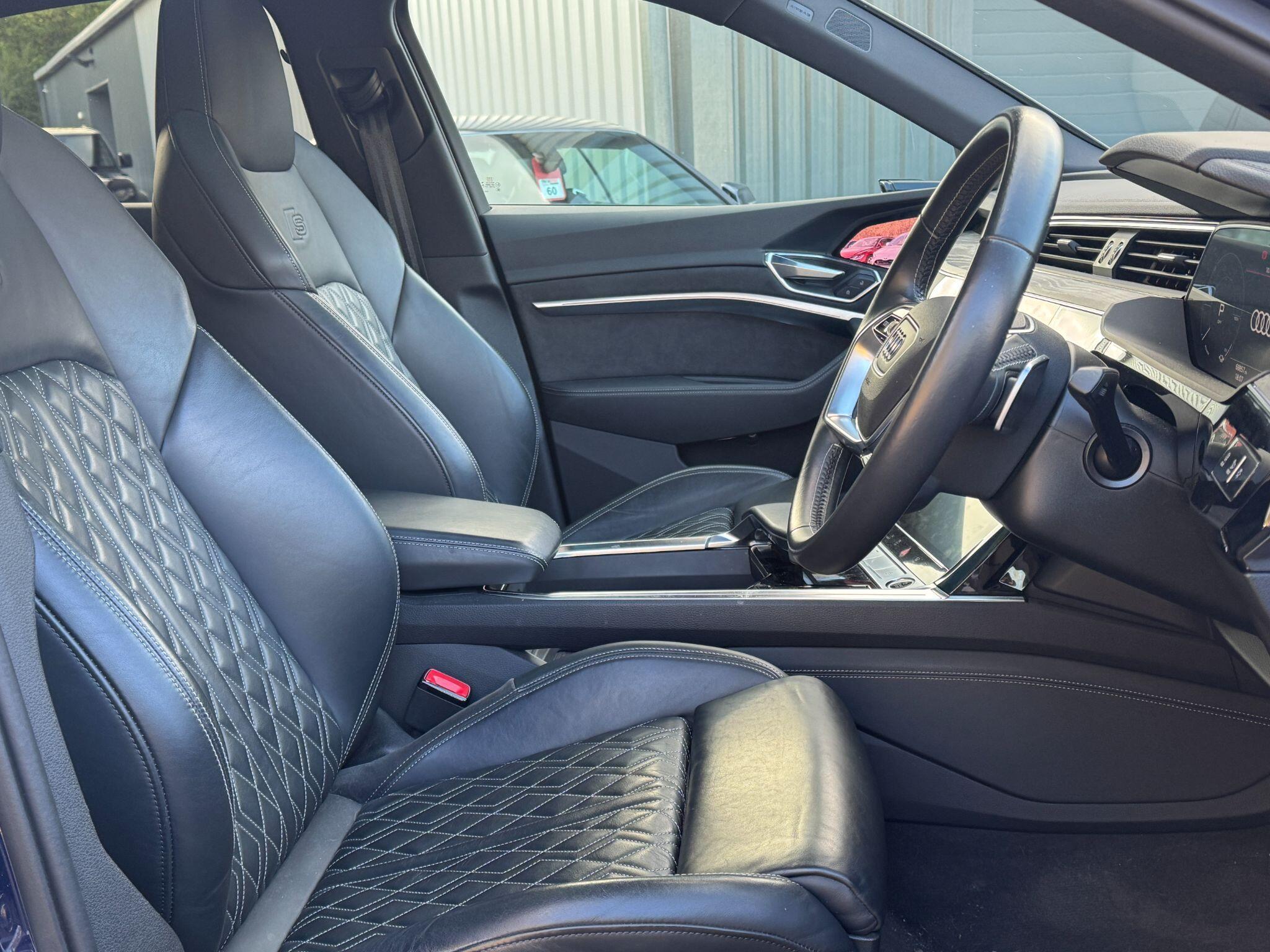 Audi E-Tron - Image 19