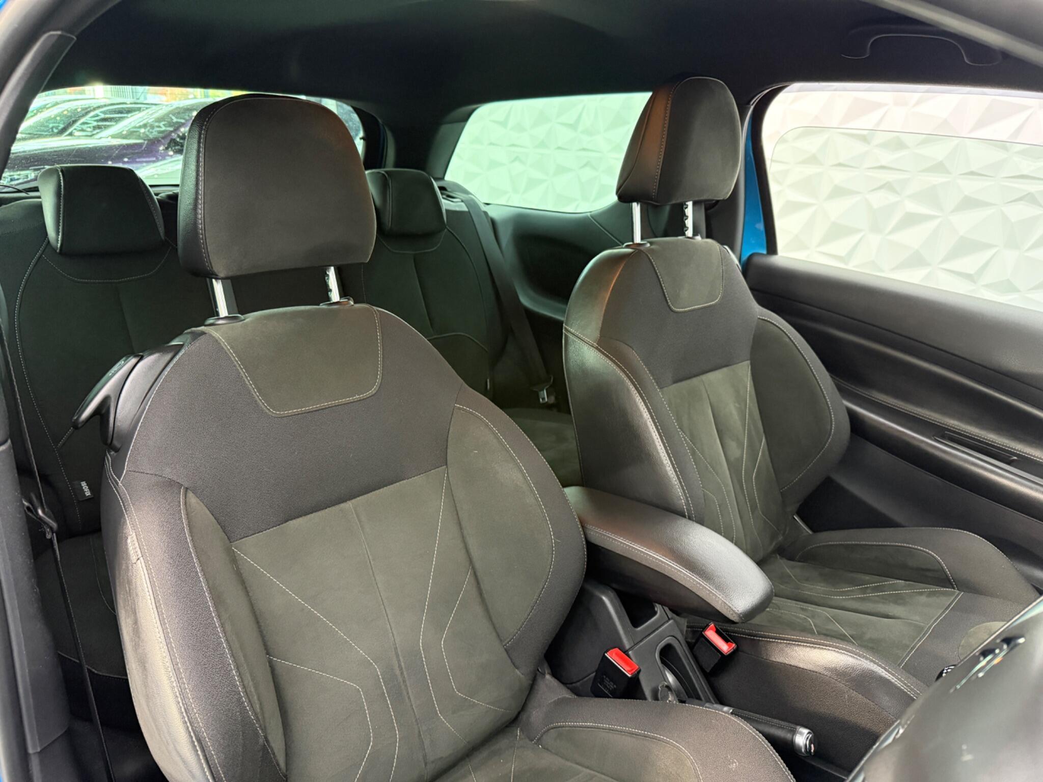 DS AUTOMOBILES DS 3 - Image 20