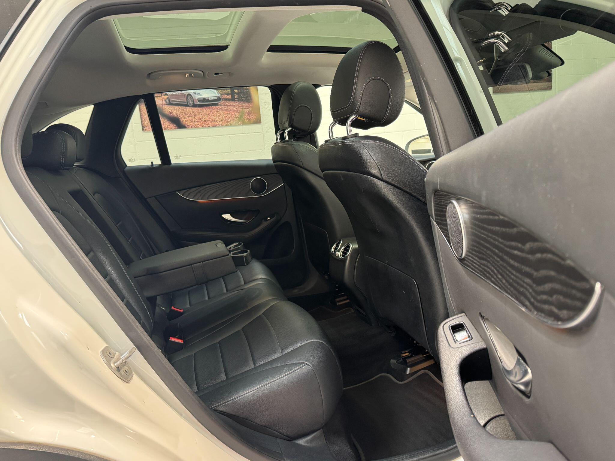 Mercedes GLC - Image 19