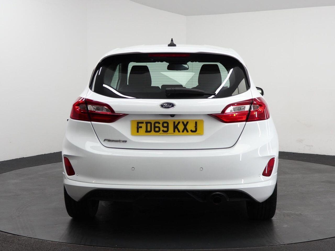 Ford Fiesta - Image 11