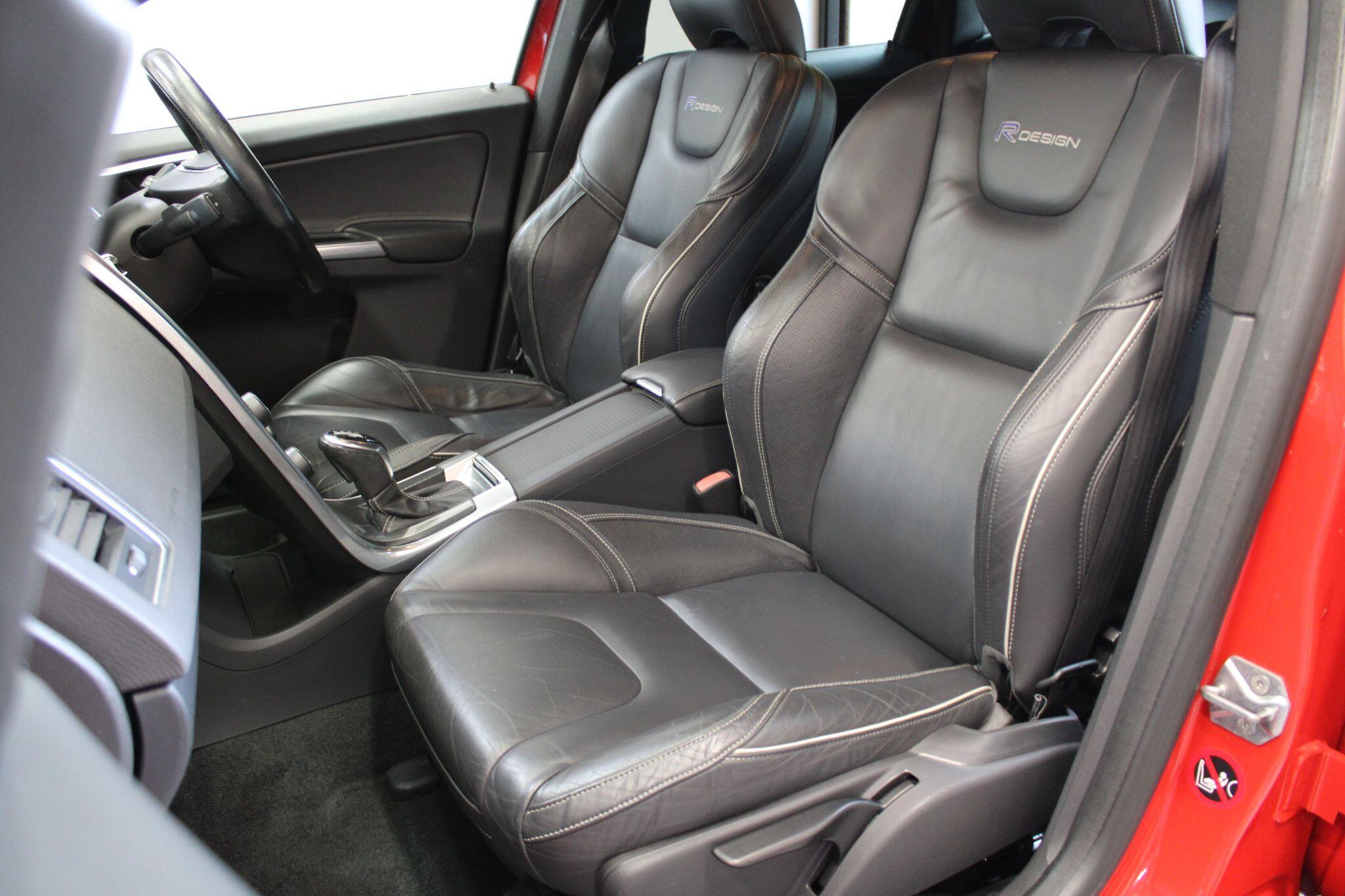 Volvo XC60 - Image 33