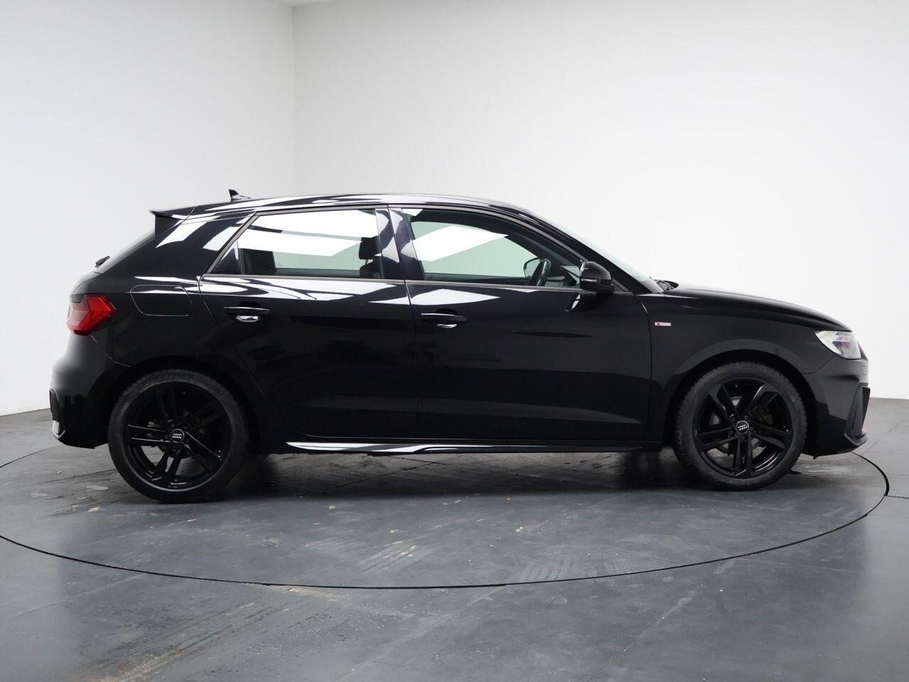 Audi A1 - Image 14