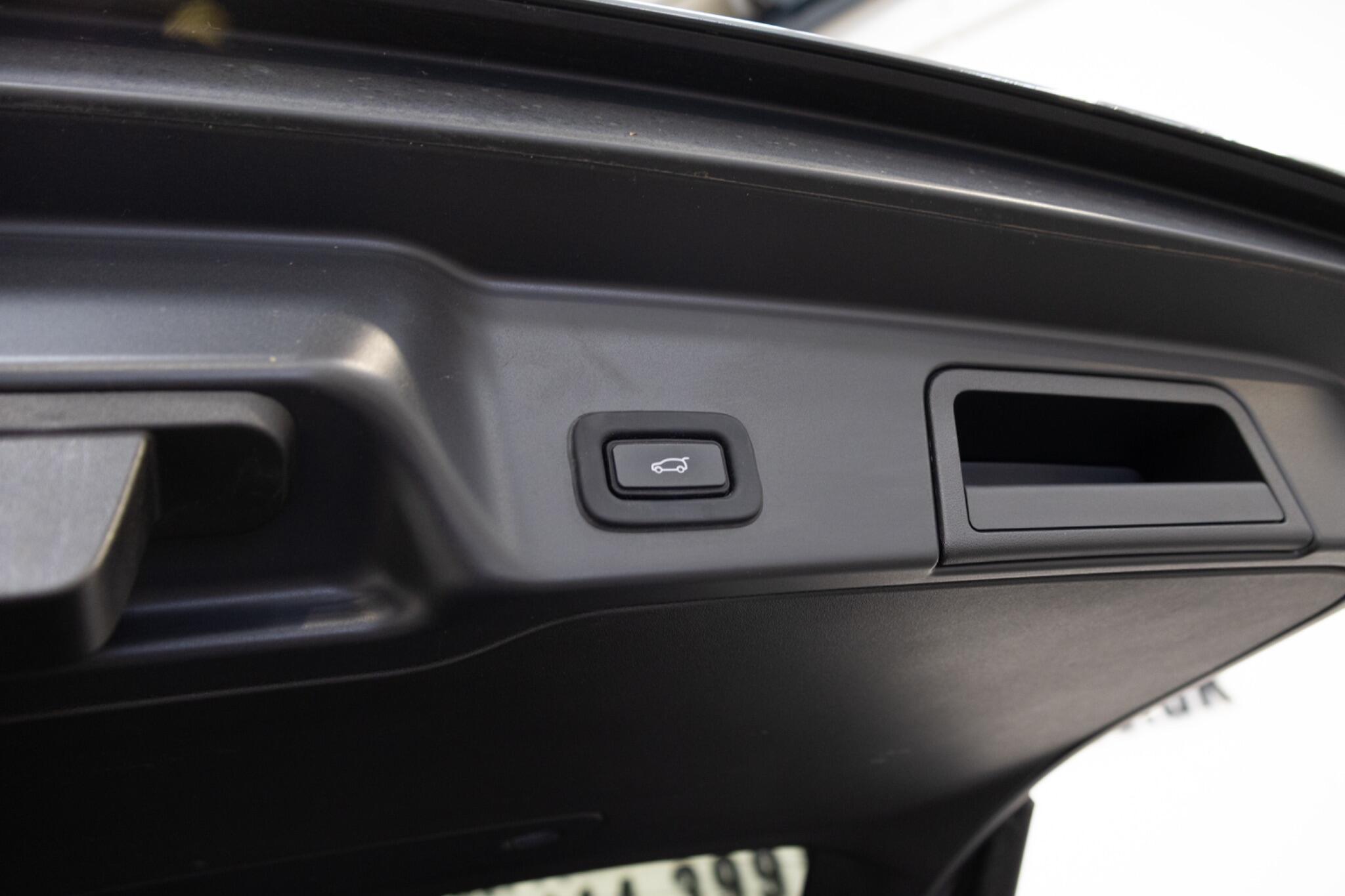 Land Rover Range Rover Evoque - Image 9
