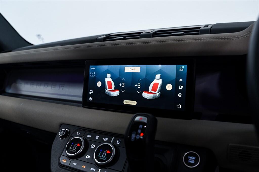 Land Rover Defender 110 - Image 25