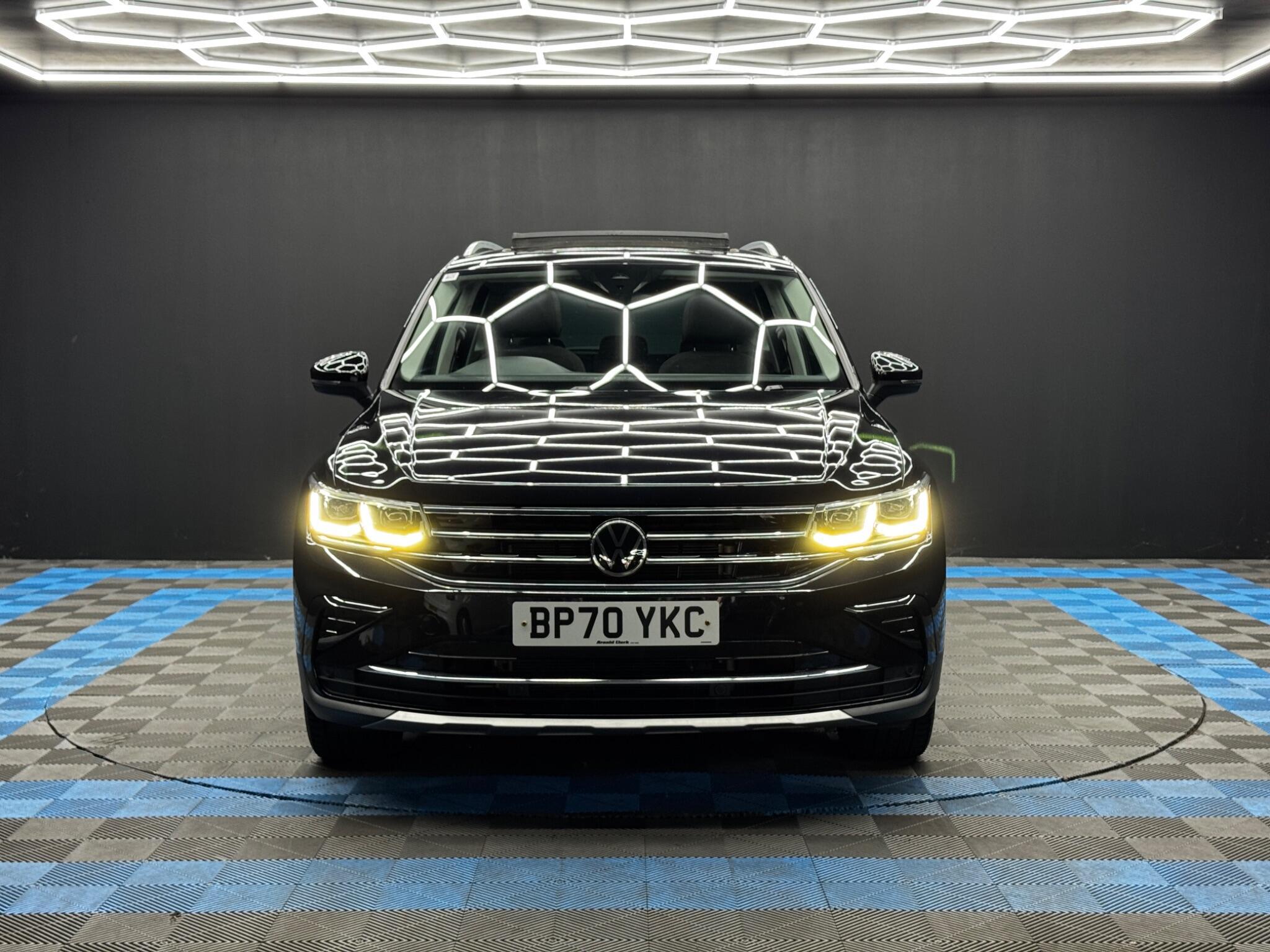 Volkswagen Tiguan - Image 2
