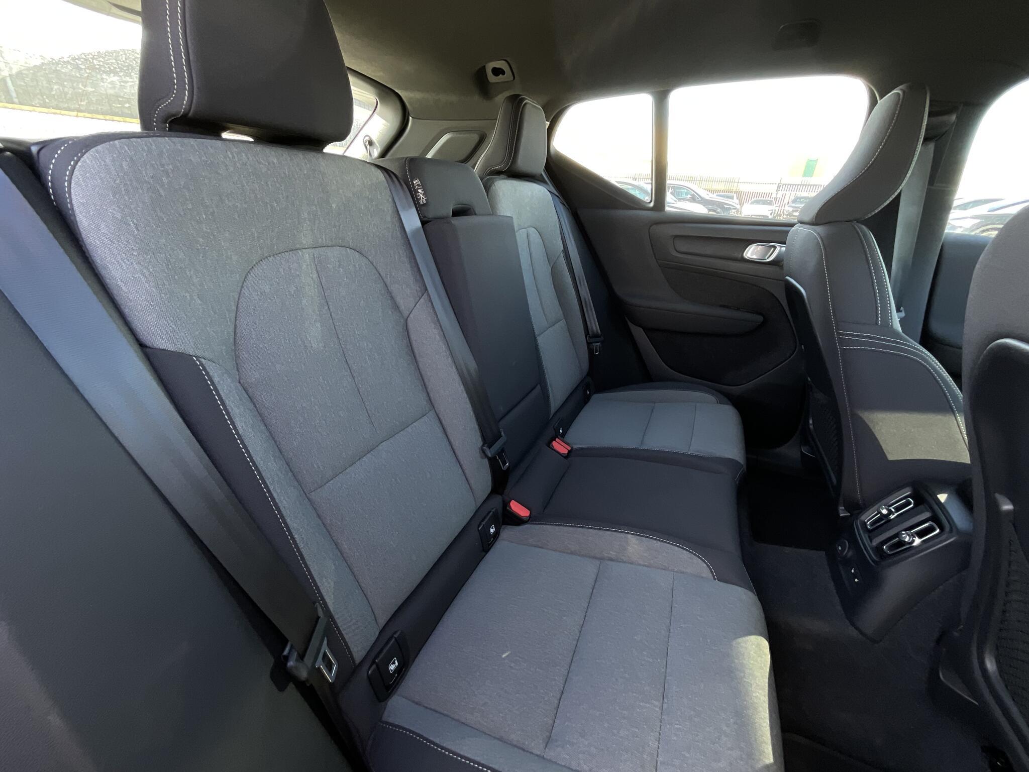 Volvo XC40 - Image 11