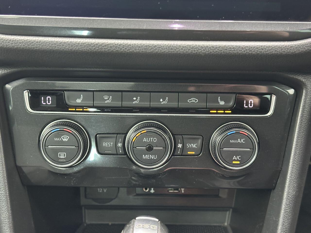 Volkswagen Tiguan - Image 33