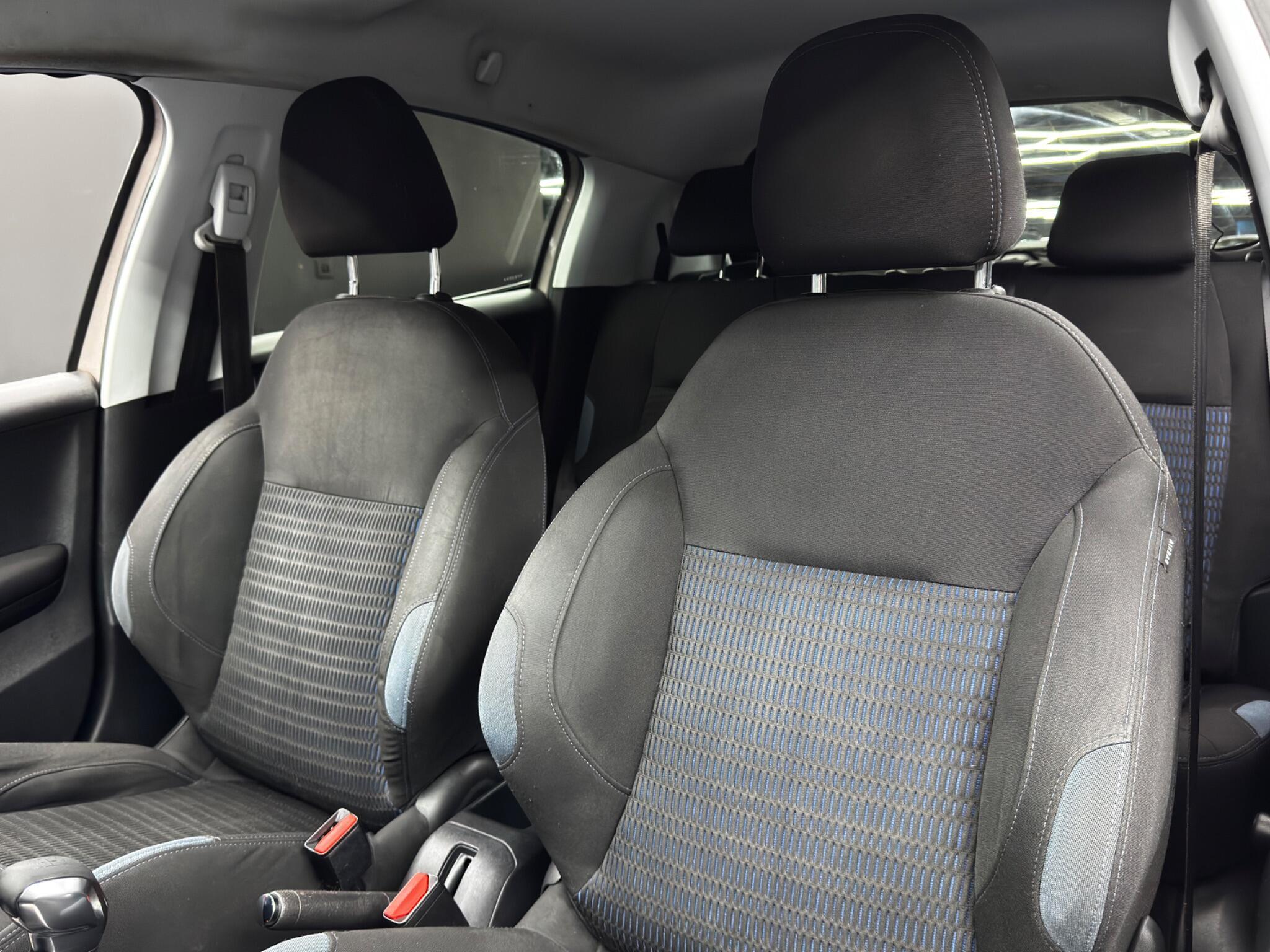 Peugeot 208 - Image 14