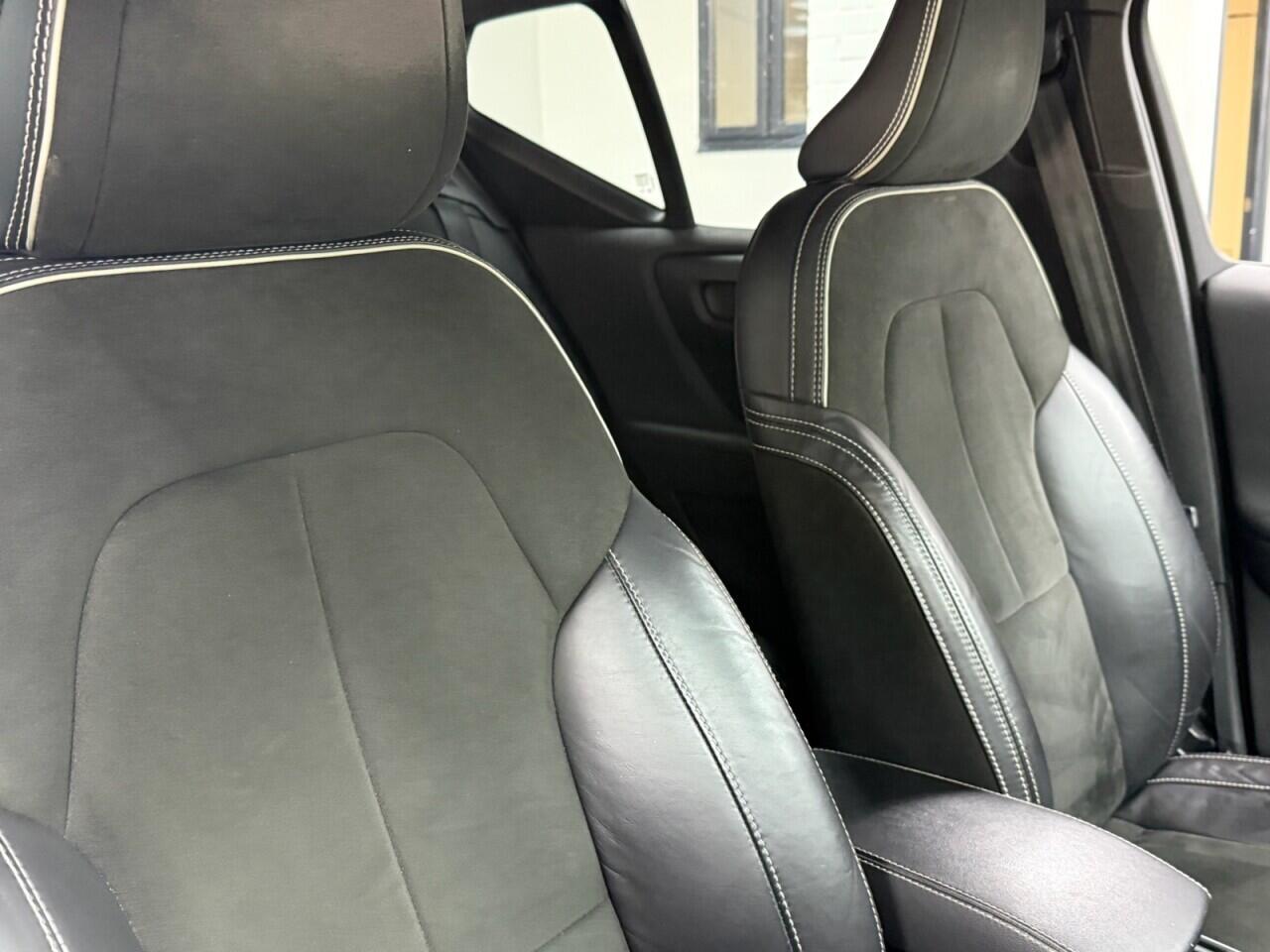 Volvo XC40 - Image 17