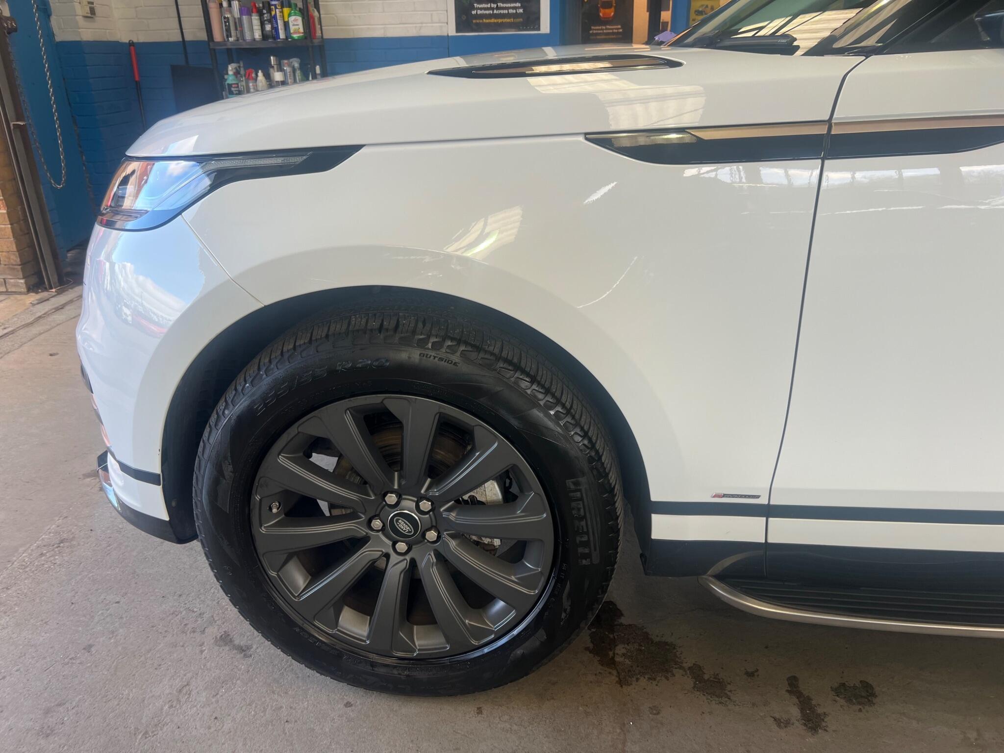 Land Rover Range Rover Velar - Image 23