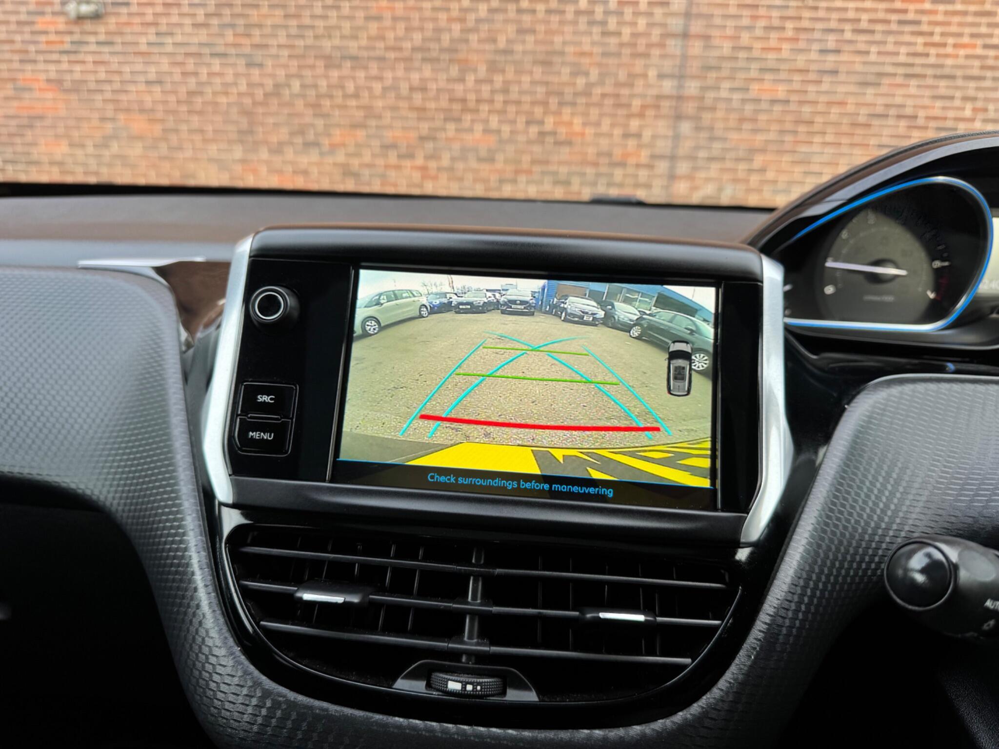 Peugeot 2008 - Image 18