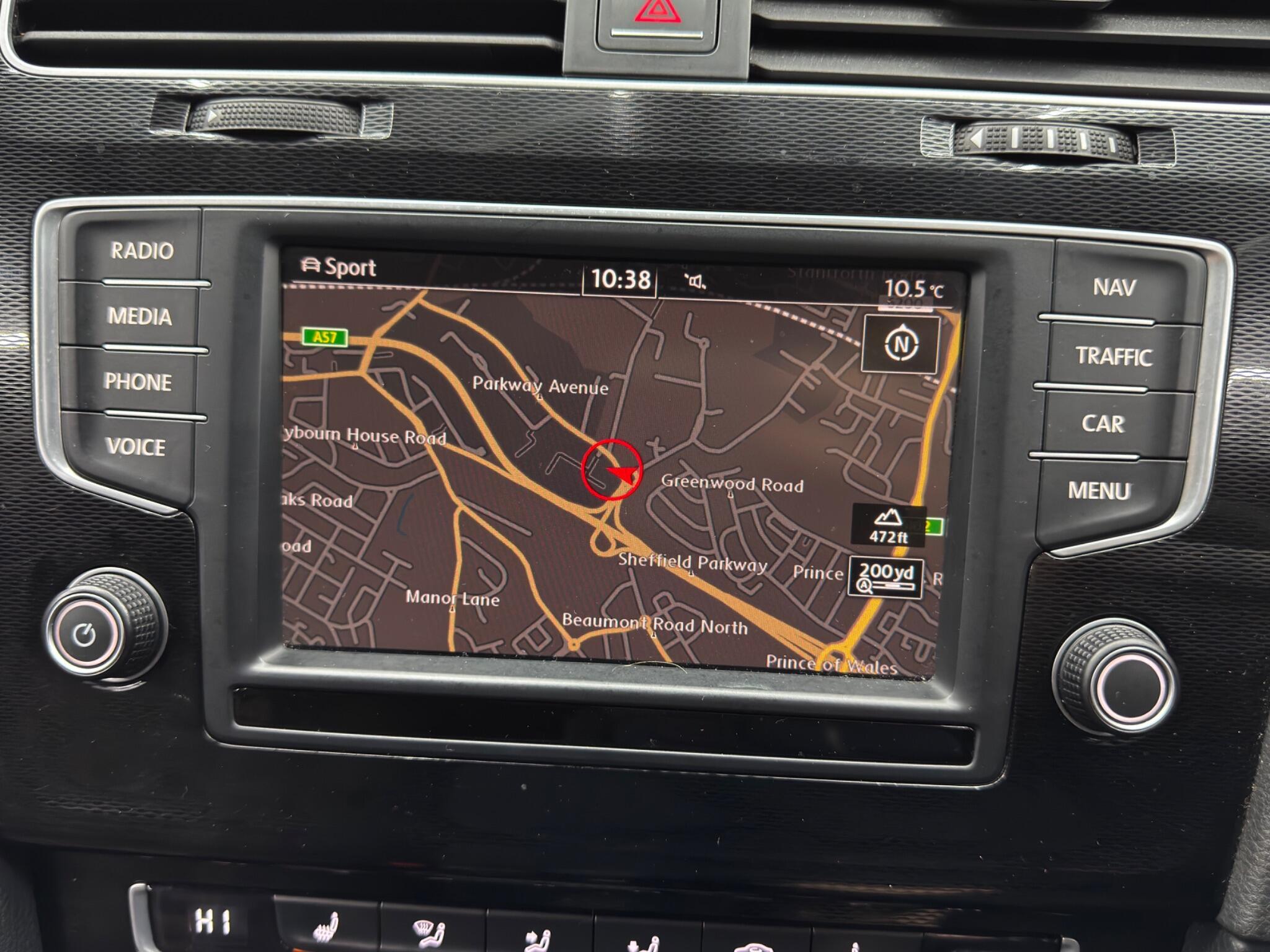 Volkswagen Golf - Image 29