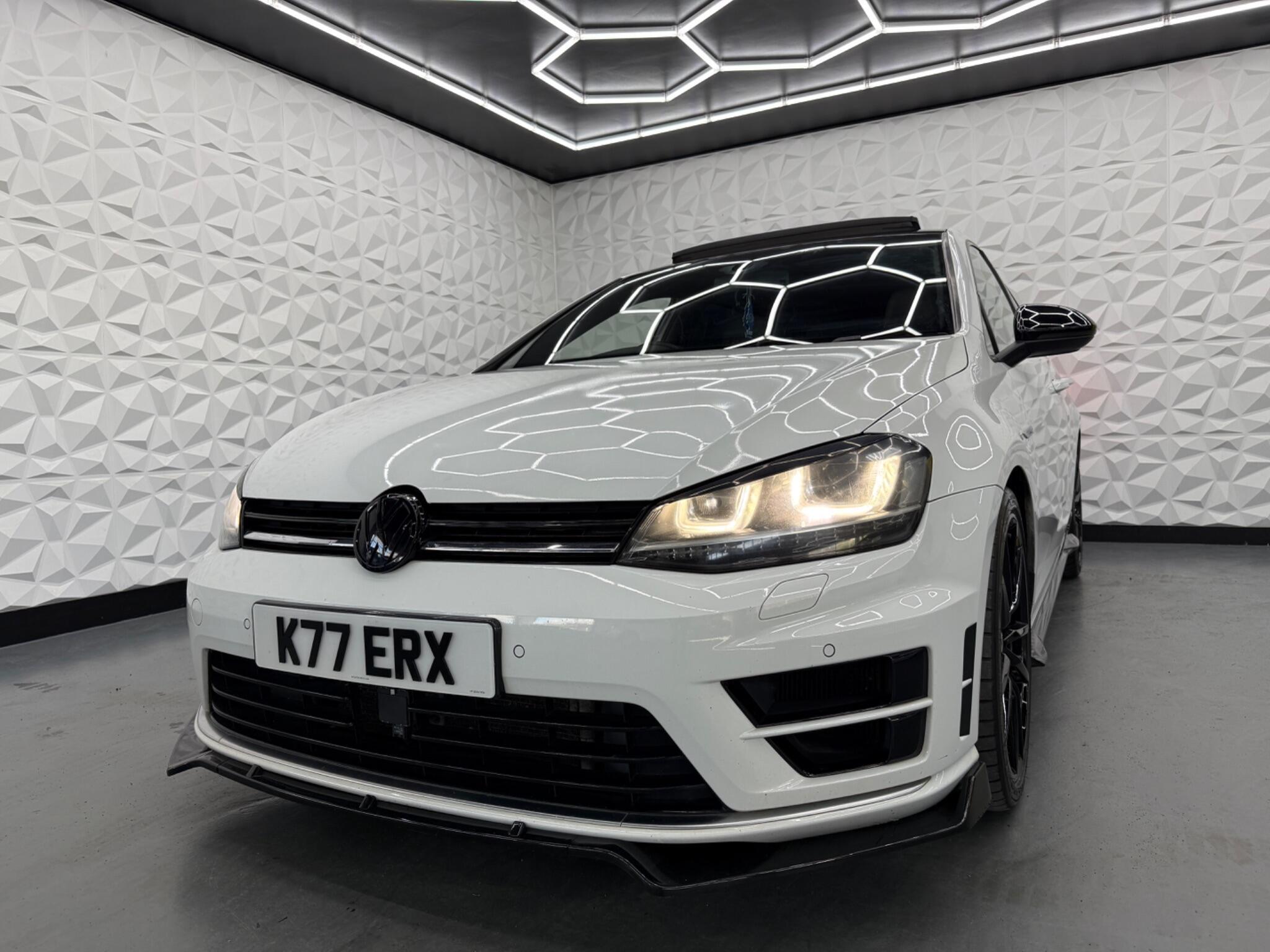 Volkswagen Golf - Image 16