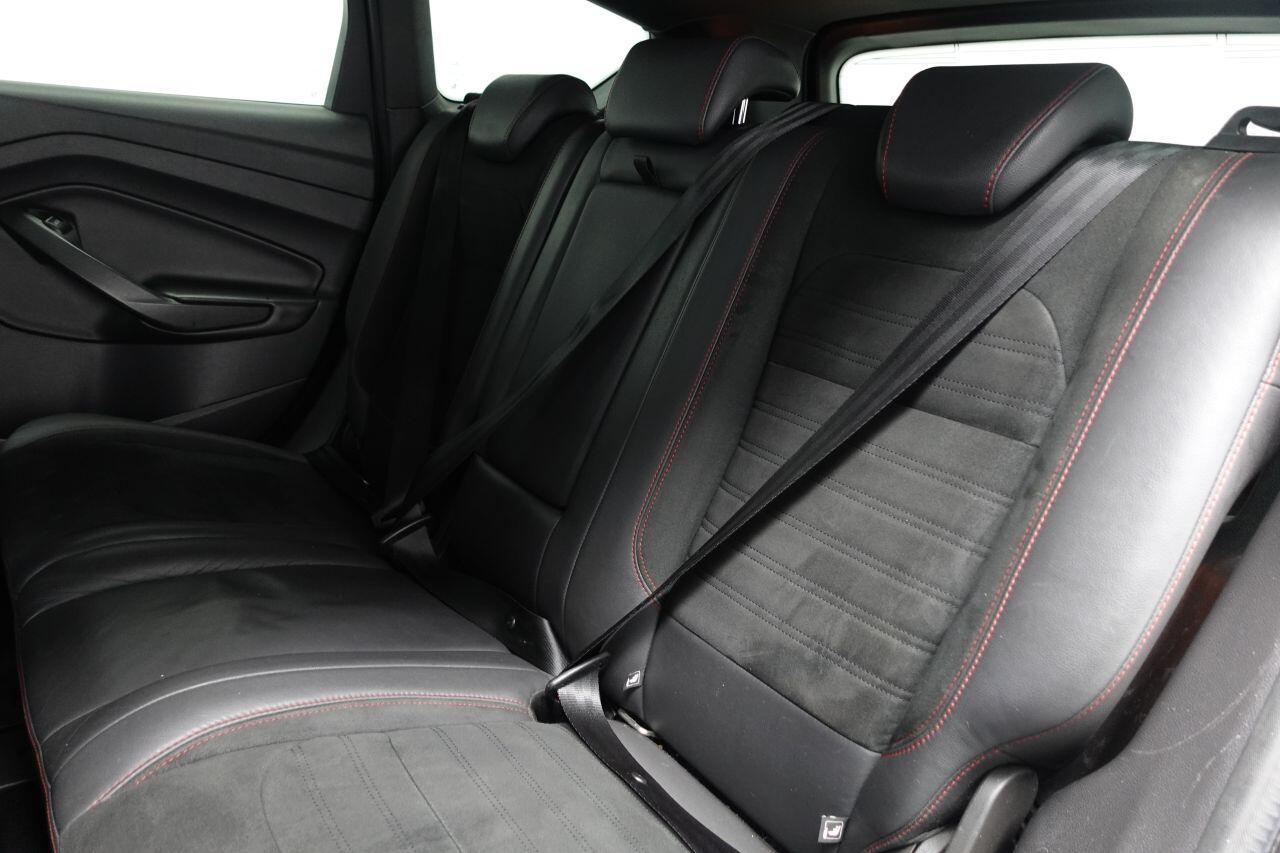 Ford Kuga - Image 20