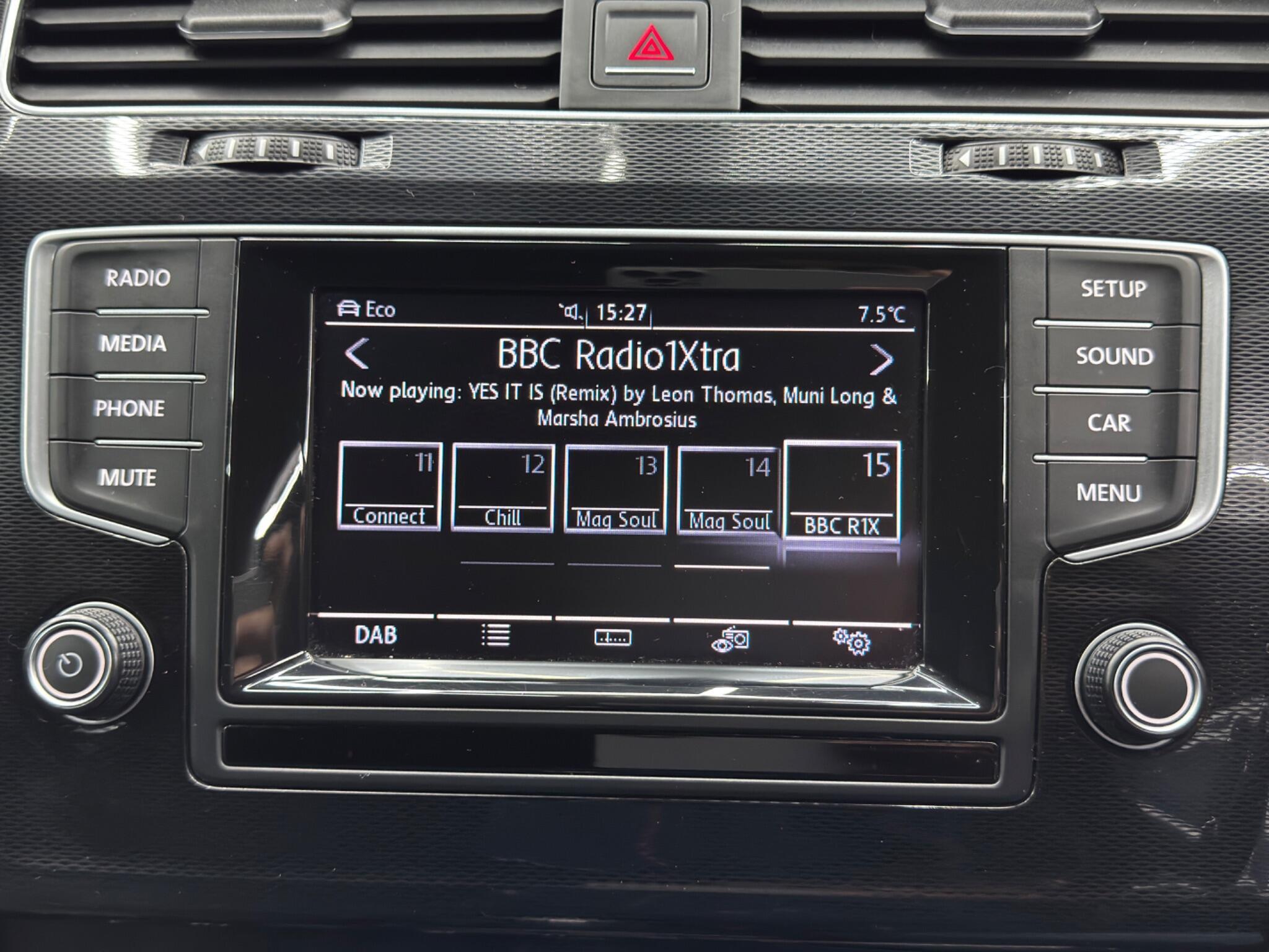 Volkswagen Golf - Image 31