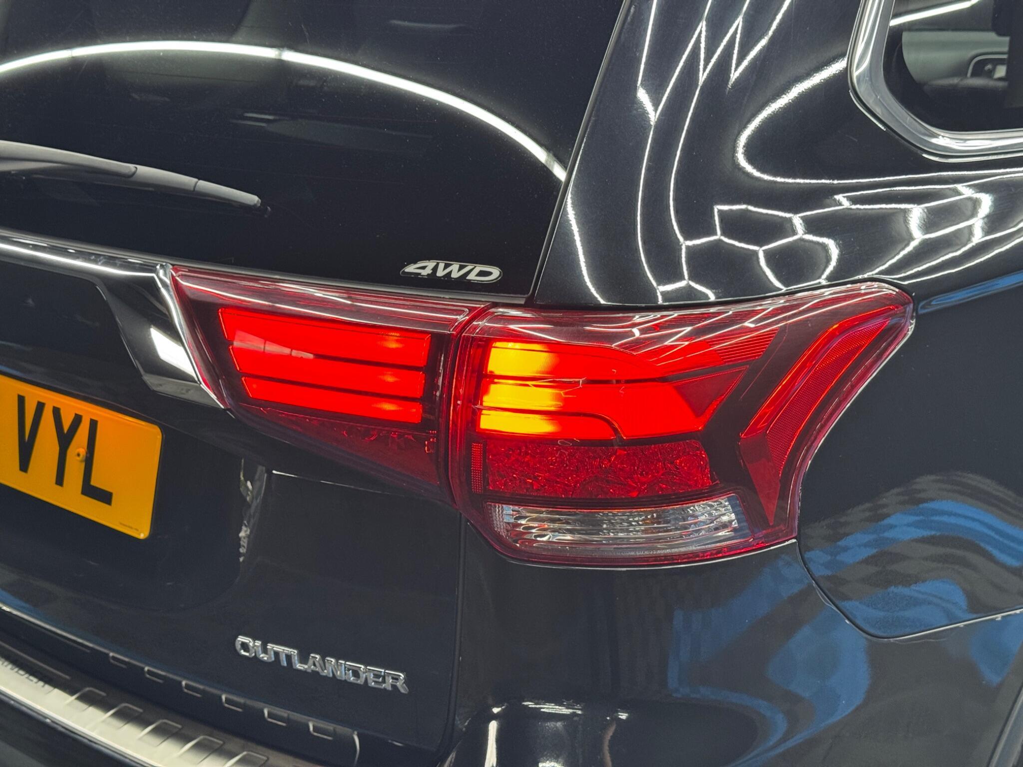 Mitsubishi Outlander - Image 41