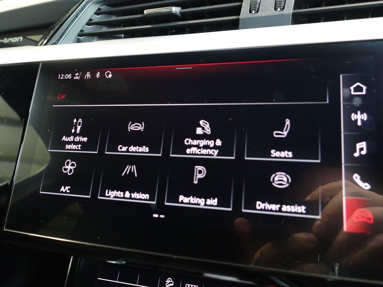 Audi E-Tron - Image 37