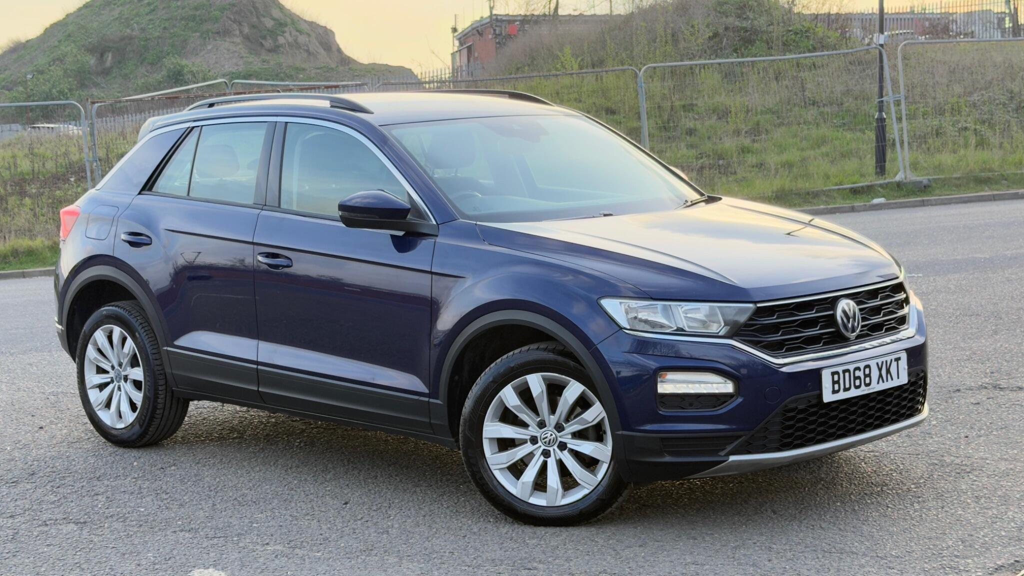 Volkswagen T-Roc - Image 9