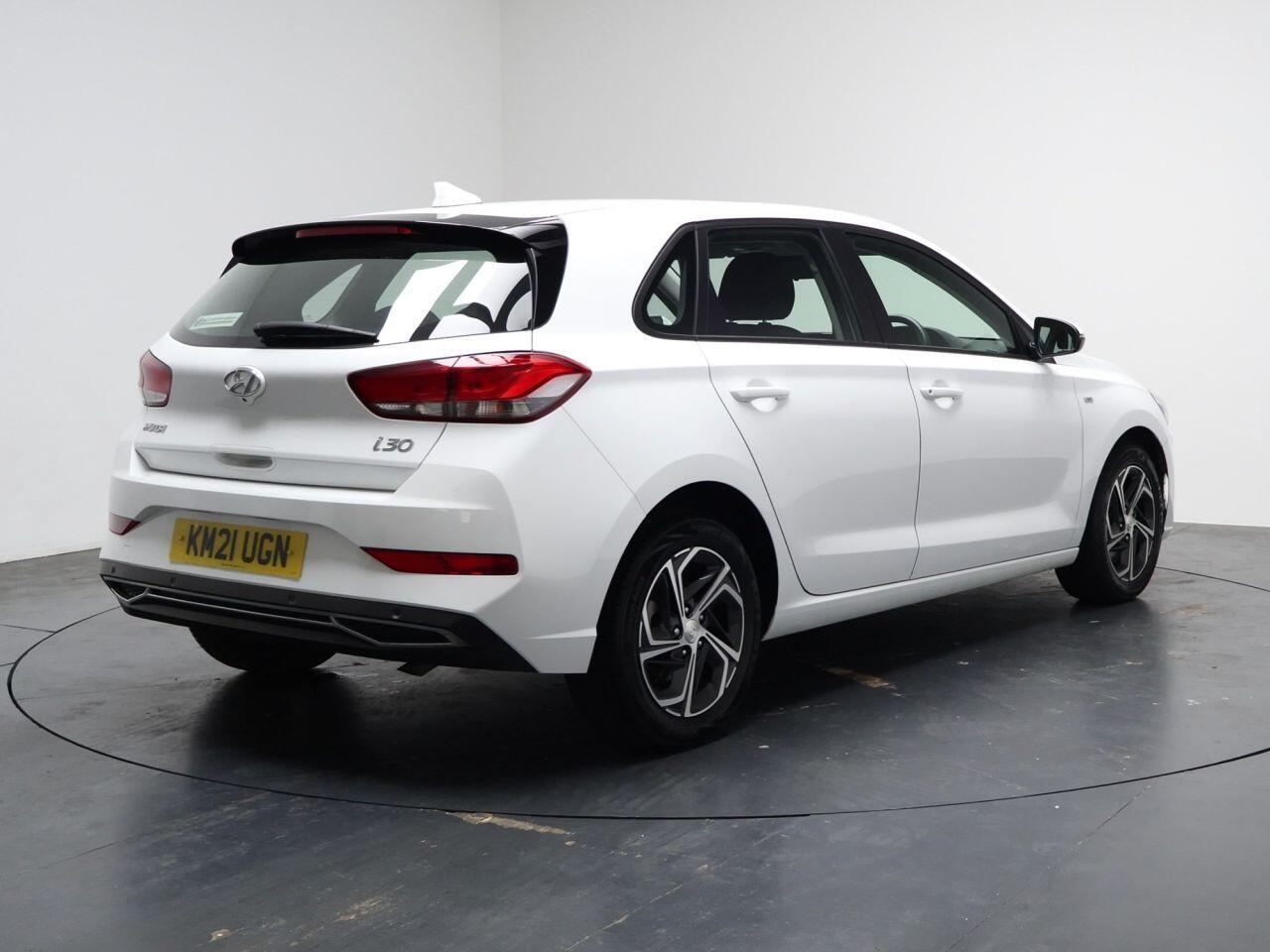 Hyundai i30 - Image 12