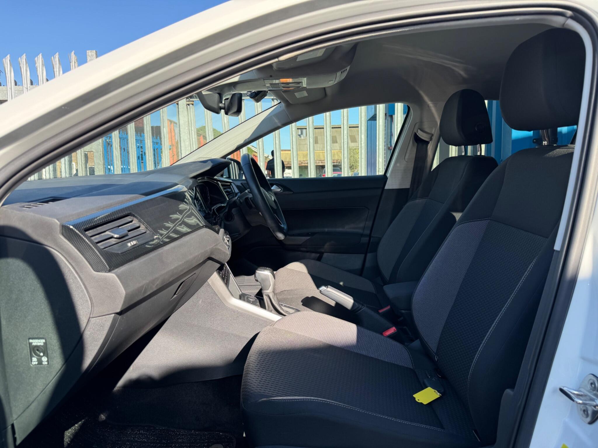 Volkswagen Polo - Image 31