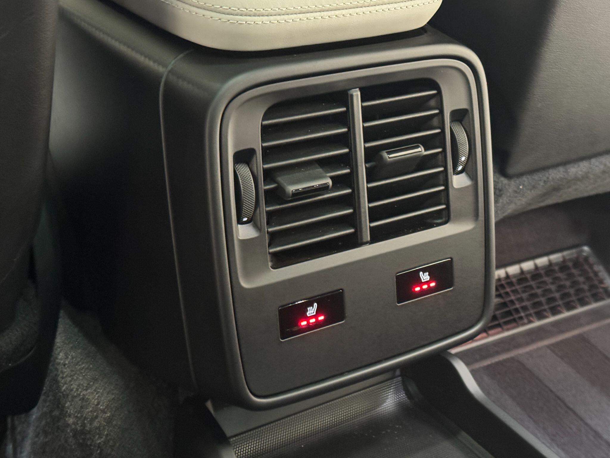 Porsche Taycan - Image 66