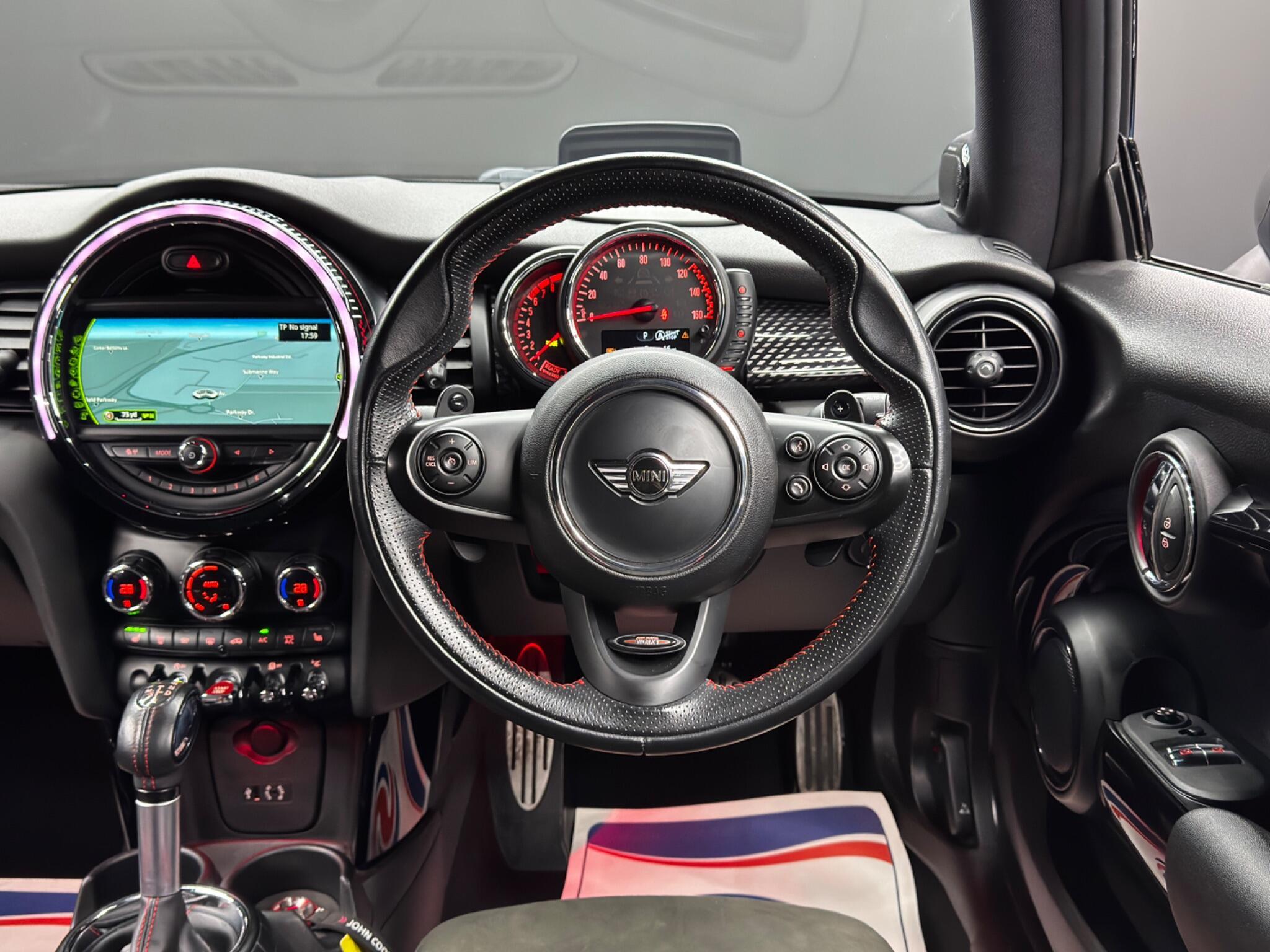 MINI Hatch - Image 16