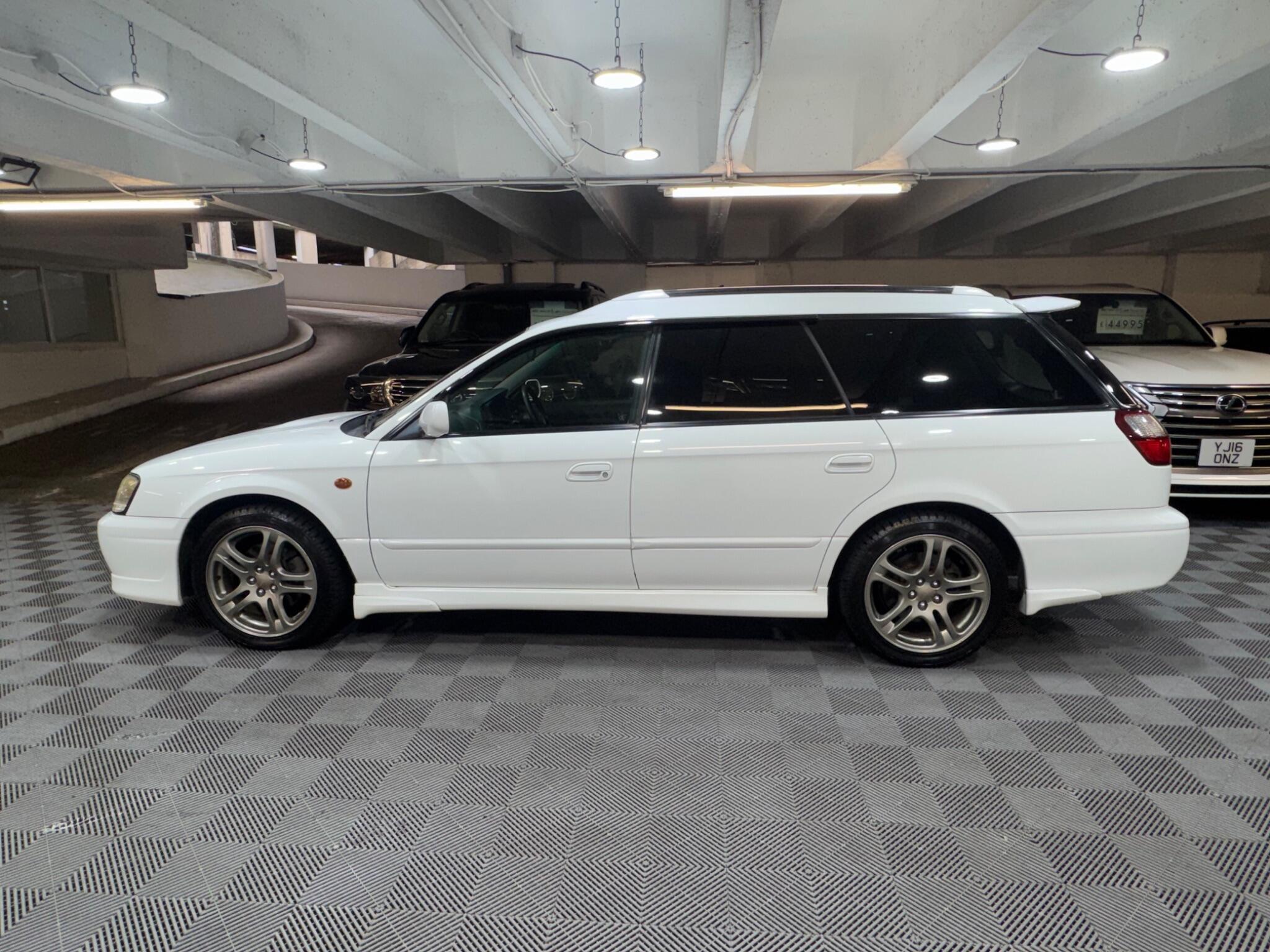 Subaru Legacy - Image 2