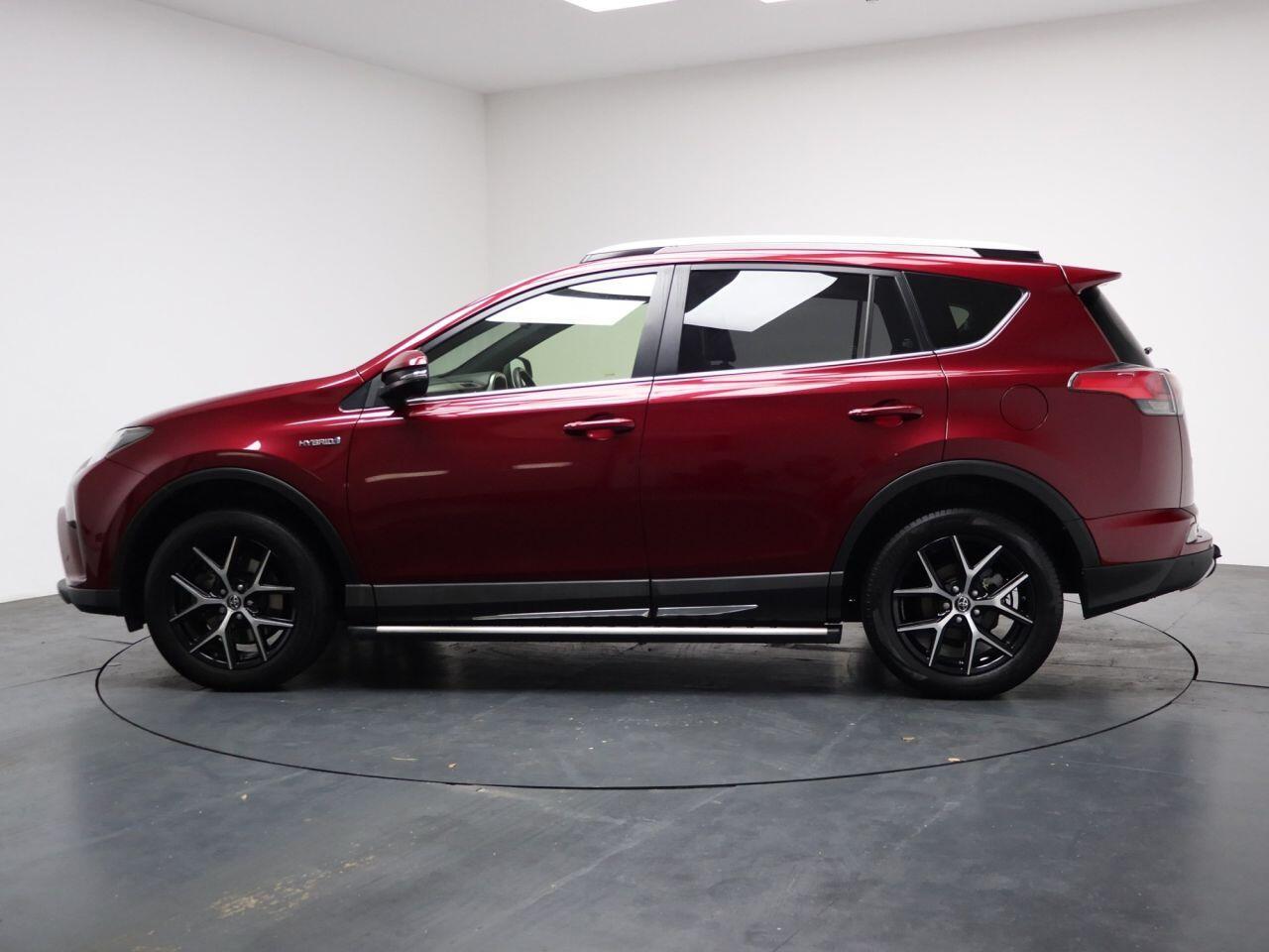 Toyota RAV4 - Image 8