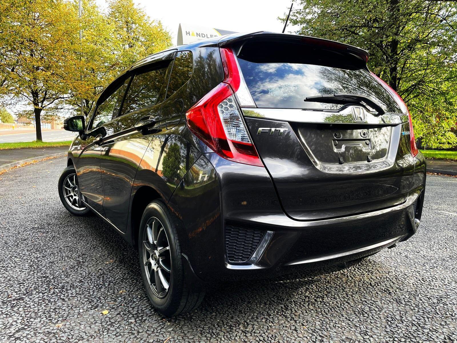Honda FIT - Image 10
