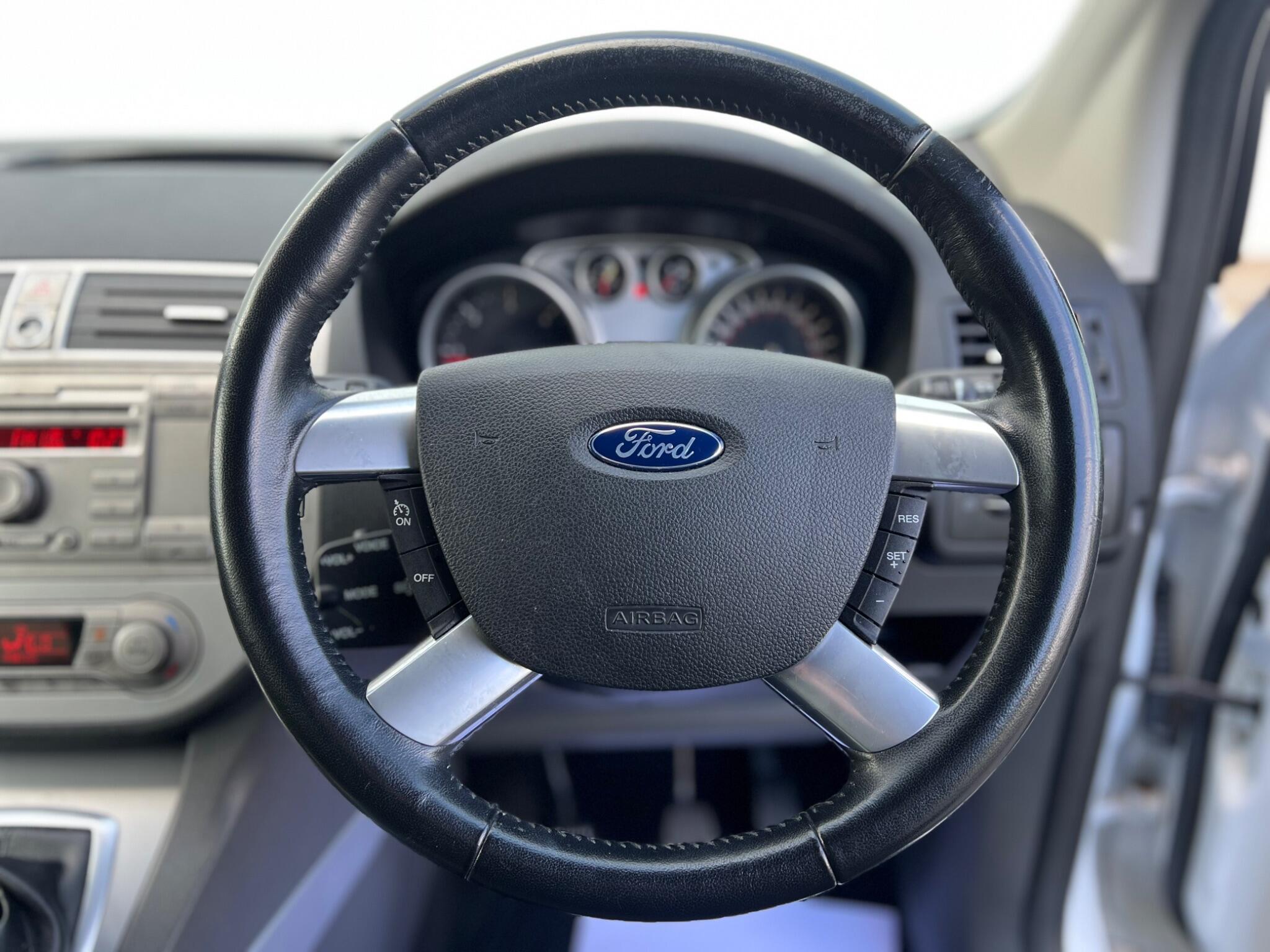 Ford Kuga - Image 16