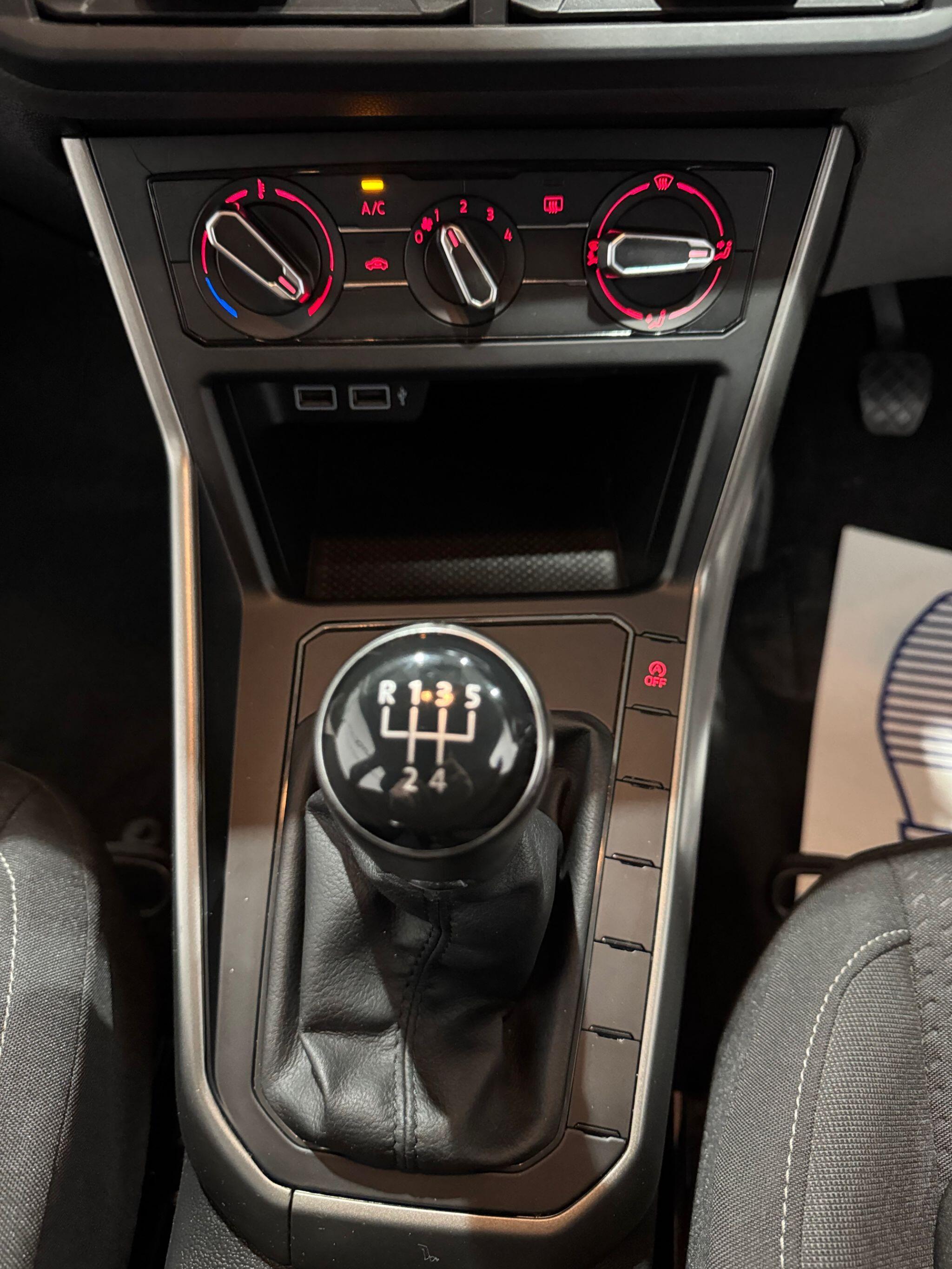 Volkswagen Polo - Image 13