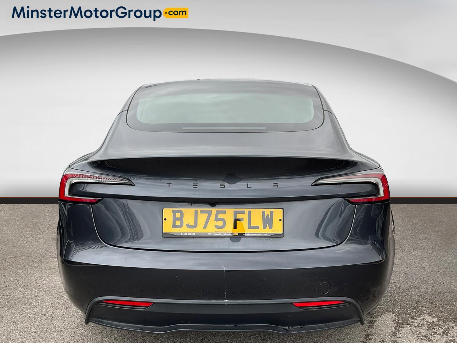 Tesla Model 3 - Image 3