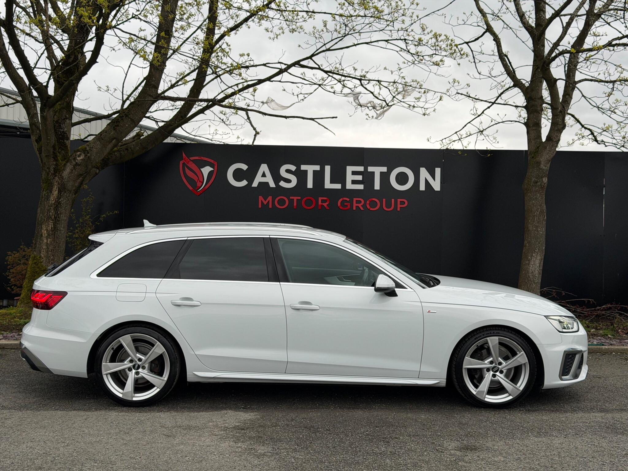 Audi A4 Avant - Image 14